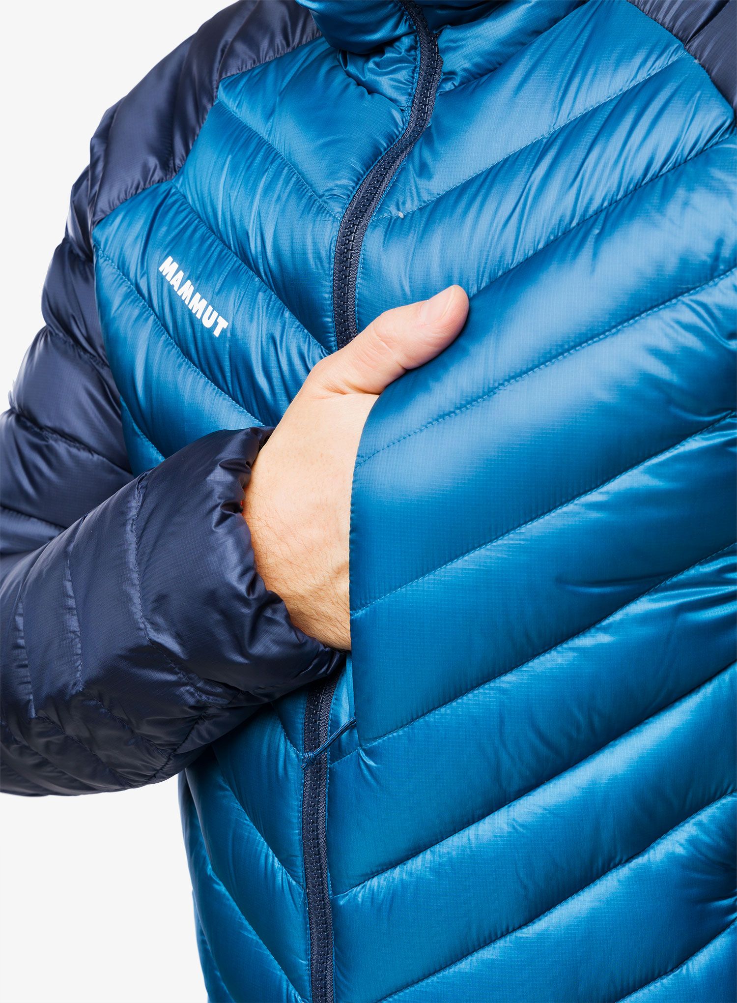 Péřová bunda Mammut Broad Peak IN Hooded Jacket - deep ice/marine