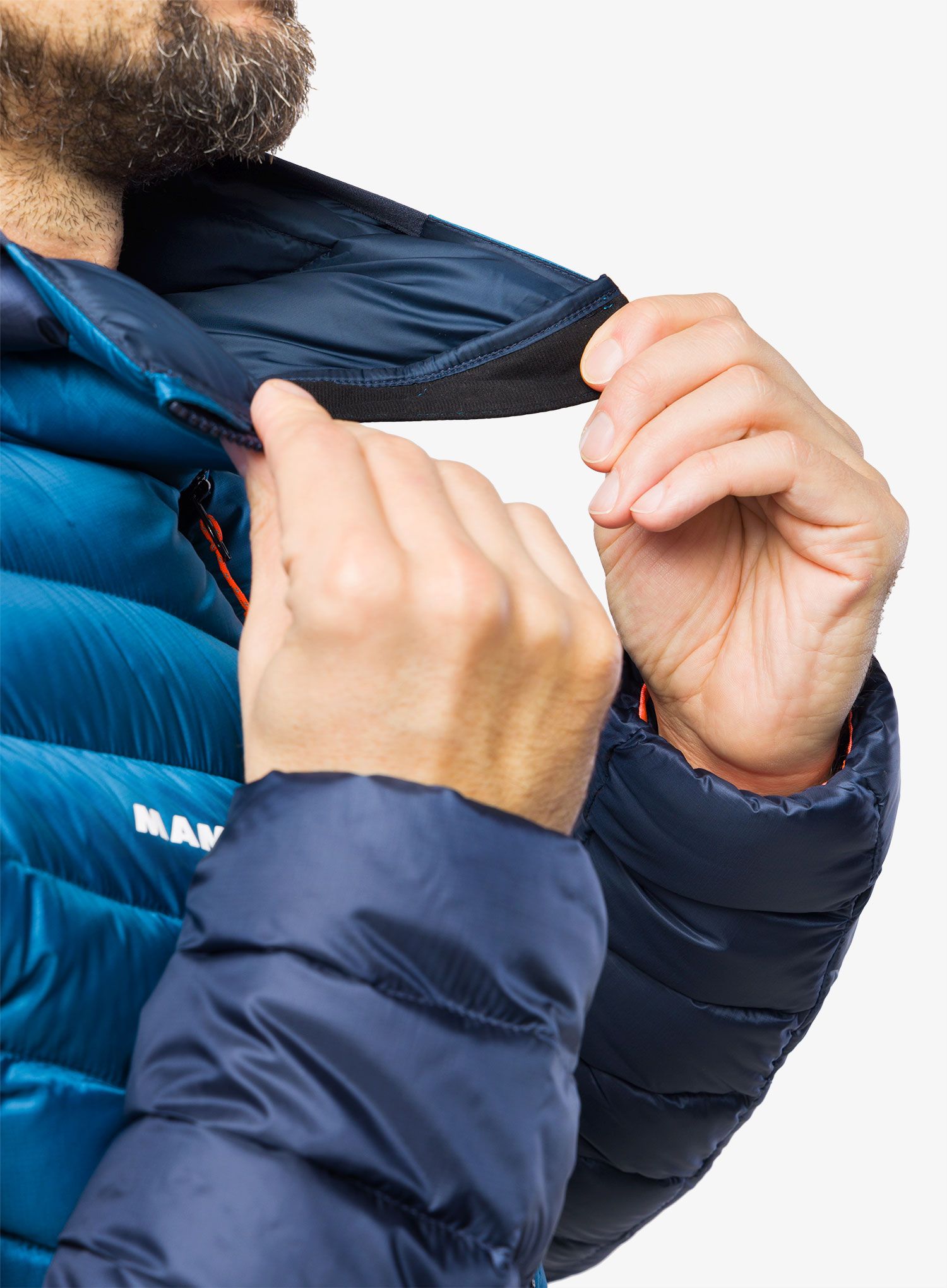 Péřová bunda Mammut Broad Peak IN Hooded Jacket - deep ice/marine