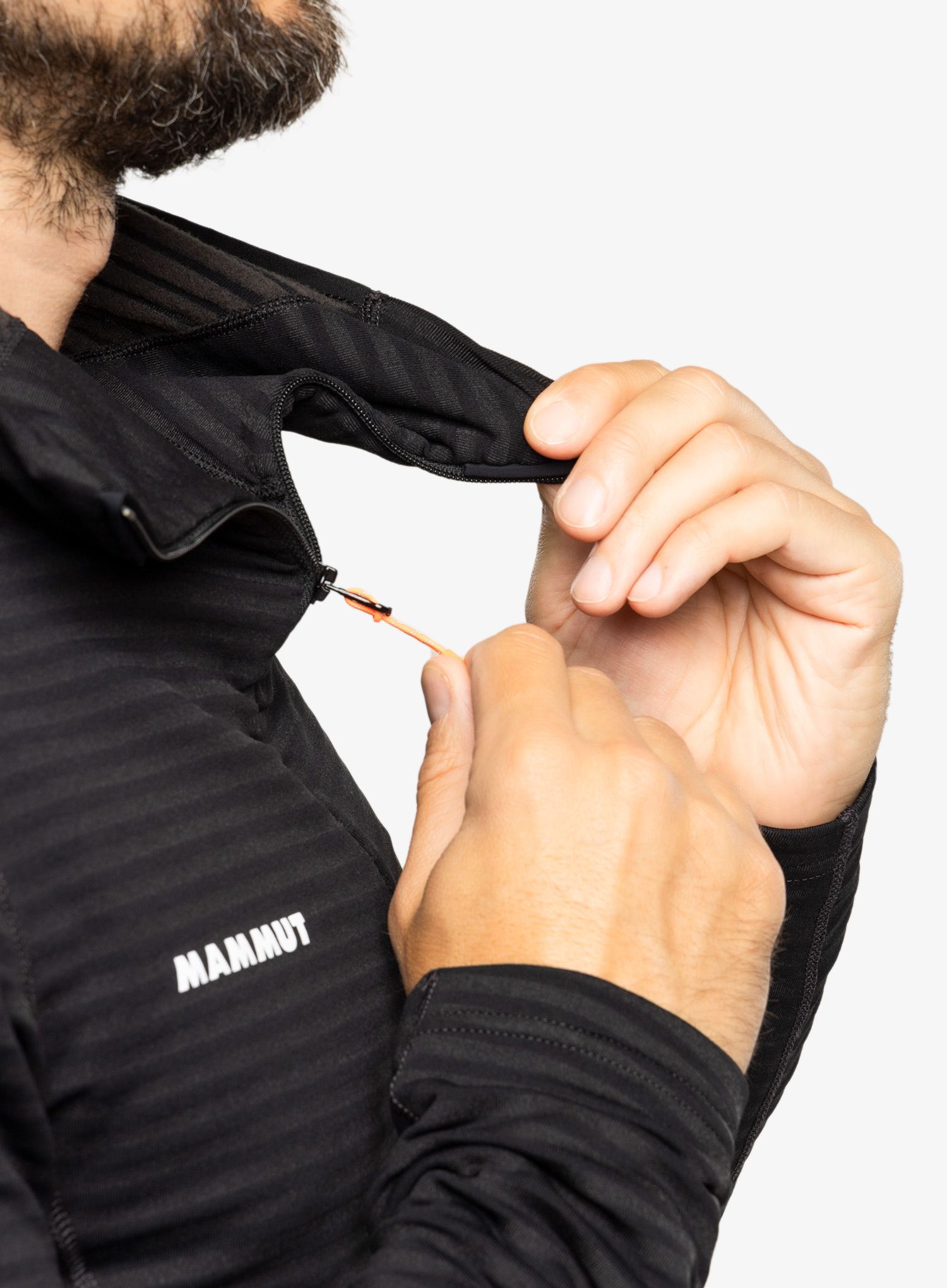 Outdoorova mikina Mammut Taiss Light ML Hooded Jacket - black