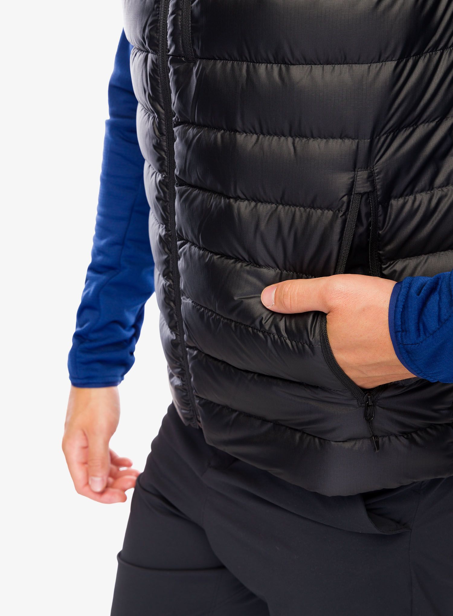 Péřová vesta Marmot Highlander Vest - black