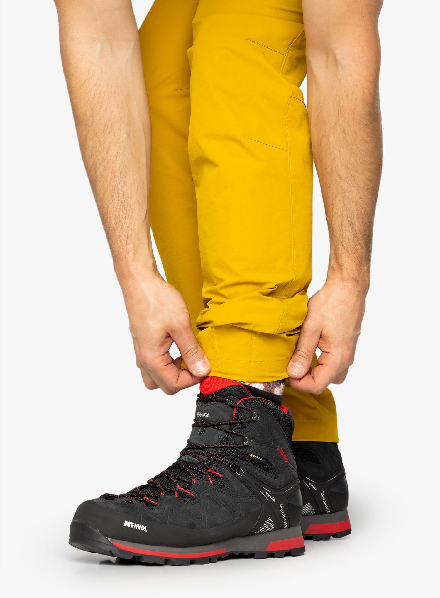Trekové boty Meindl Tonale GTX - black/red