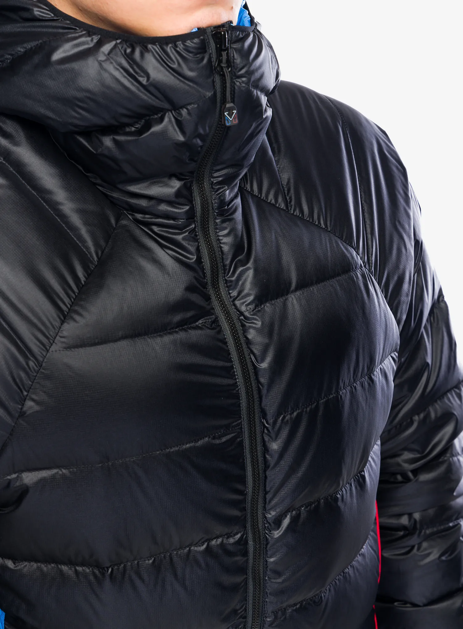 Péřová bunda Millet Trilogy Icon Down Hooded - black
