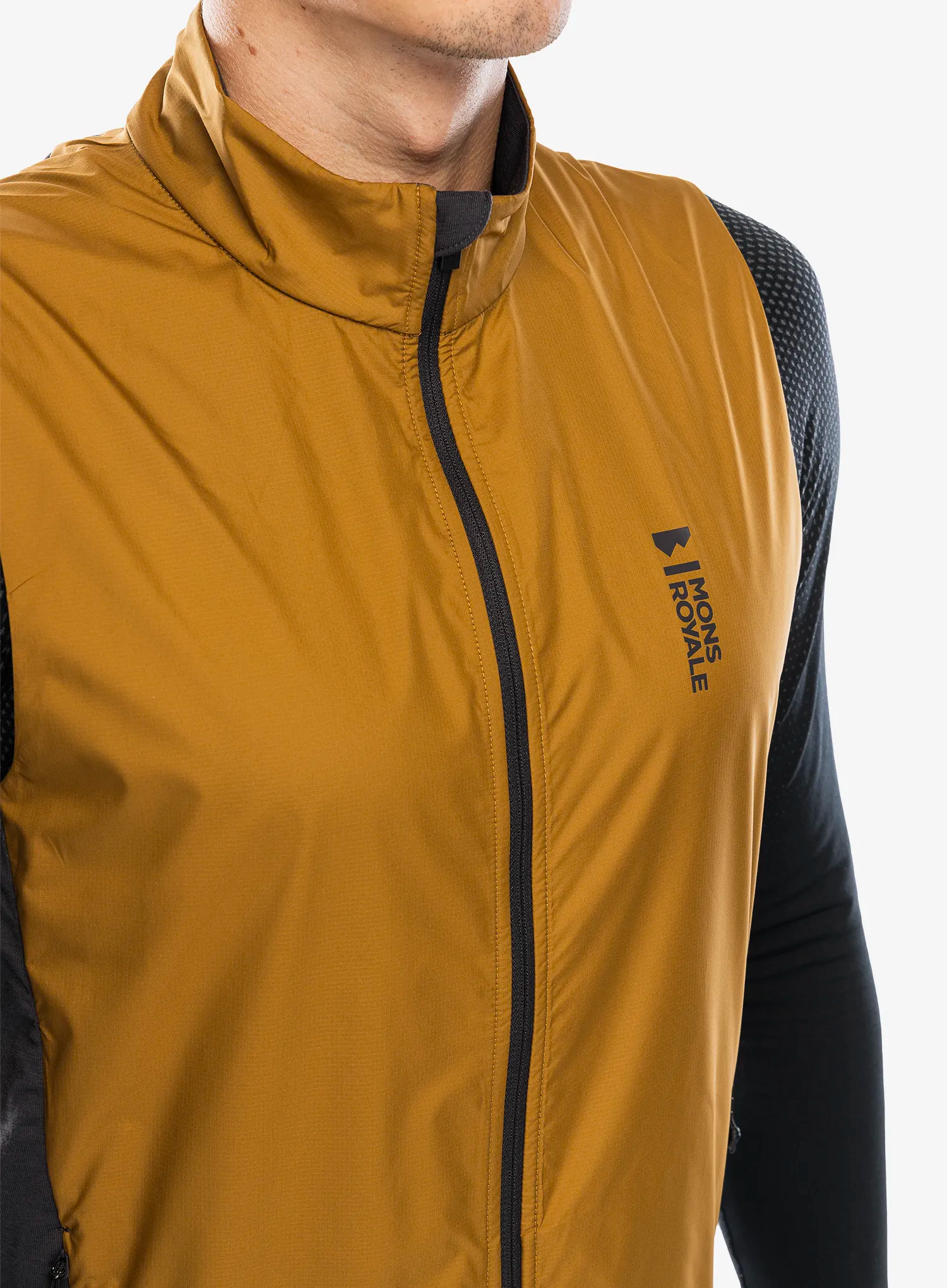 Cyklo vesta Mons Royale Redwood Wind Vest - shale/cumin