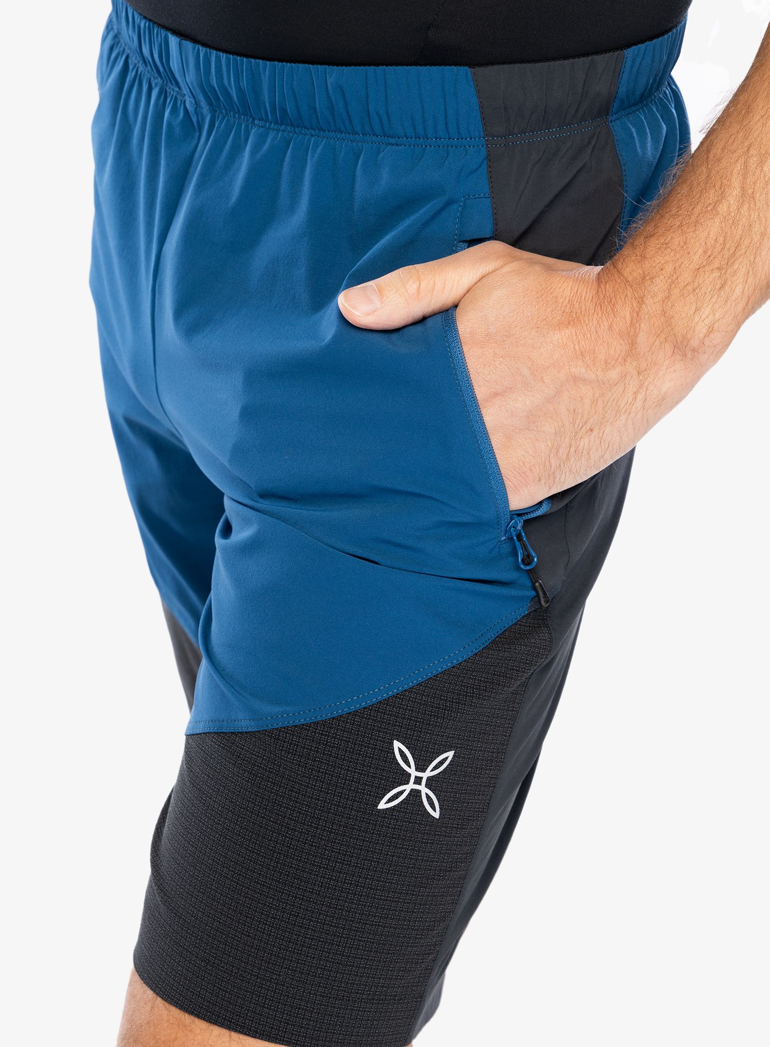 Outdoorové kraťasy Montura Falcade Bermuda - deep blue
