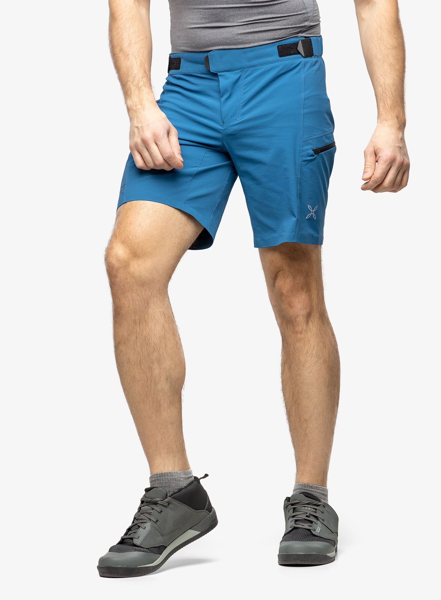 Outdoorové kraťasy Montura Track 2.0 Bermuda - deep blue