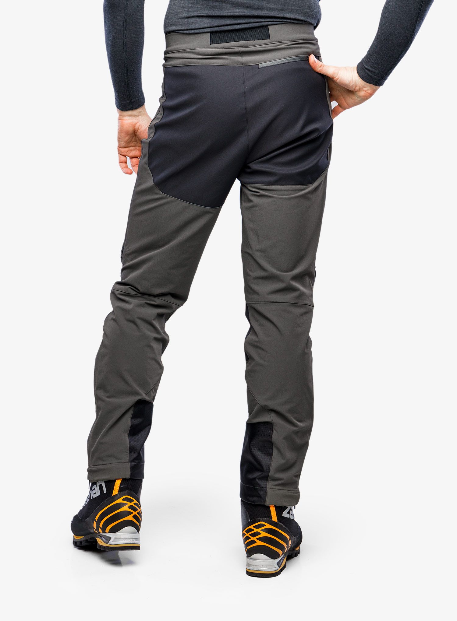 Softshell kalhoty Mountain Equipment Mission Pant - graphite/black