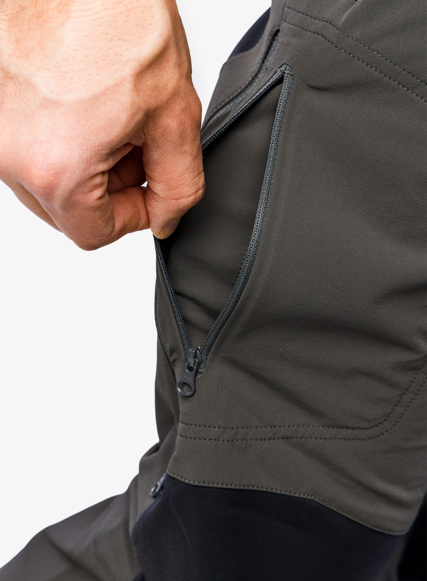 Softshell kalhoty Mountain Equipment Mission Pant - graphite/black