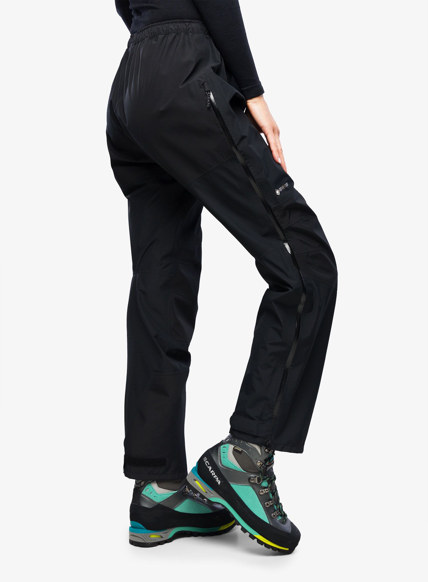 Nepromokavé kalhoty dámské Mountain Equipment Saltoro Pant Short - black