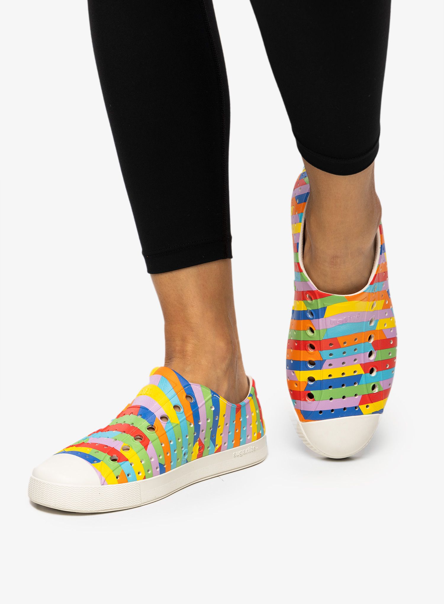 Vycházkové boty Native Jefferson Sugarlite Print - white/rainbow