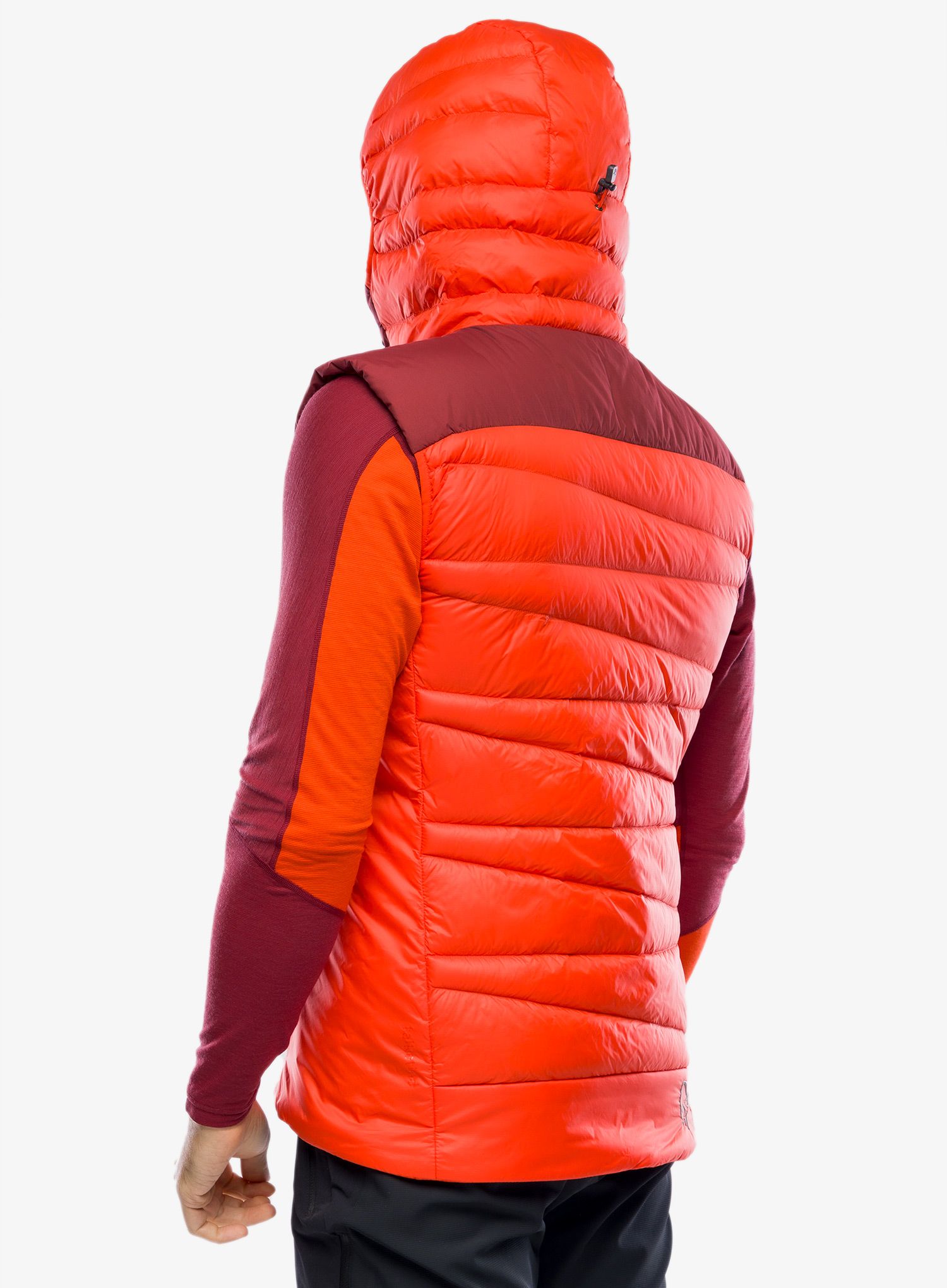 Péřová vesta Norrona Falketind Down750 Vest - arednalin/rhubarb