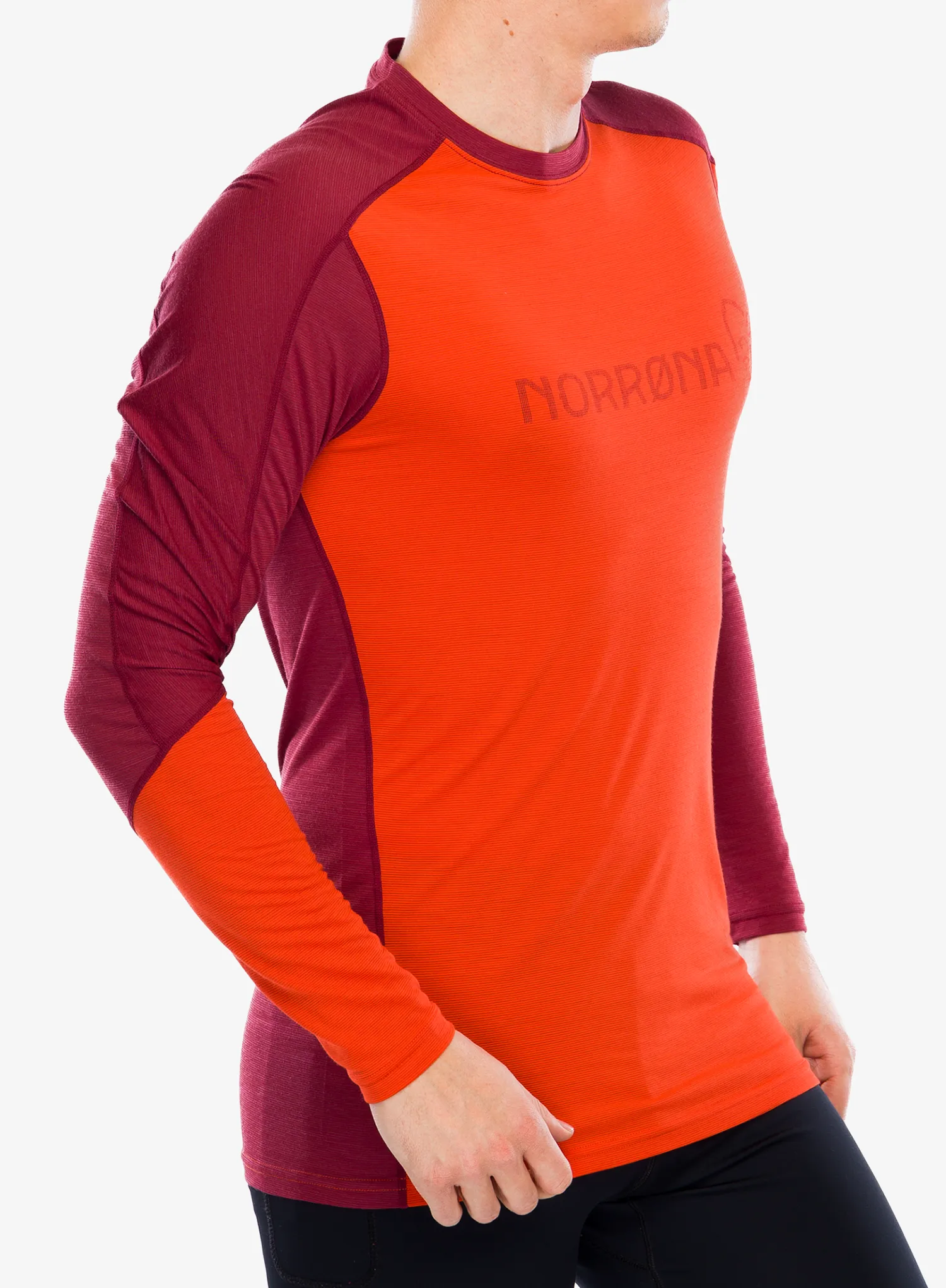 Funkční mikina Norrona Falketind Equaliser Merino Round Neck - arednalin/rhubarb