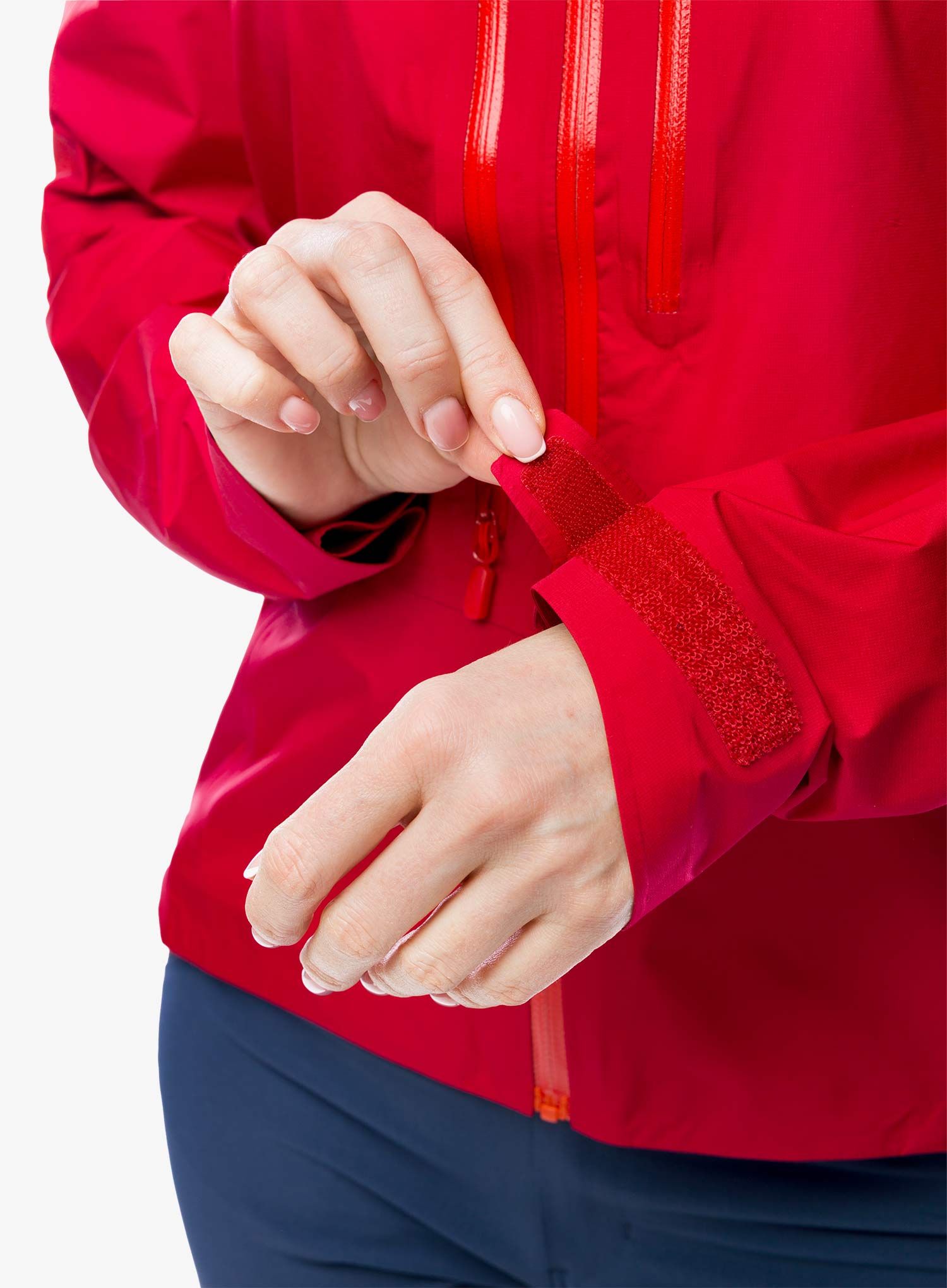 Dámská bunda na hory Norrona Falketind GORE-TEX Paclite Jacket - jester red/true red