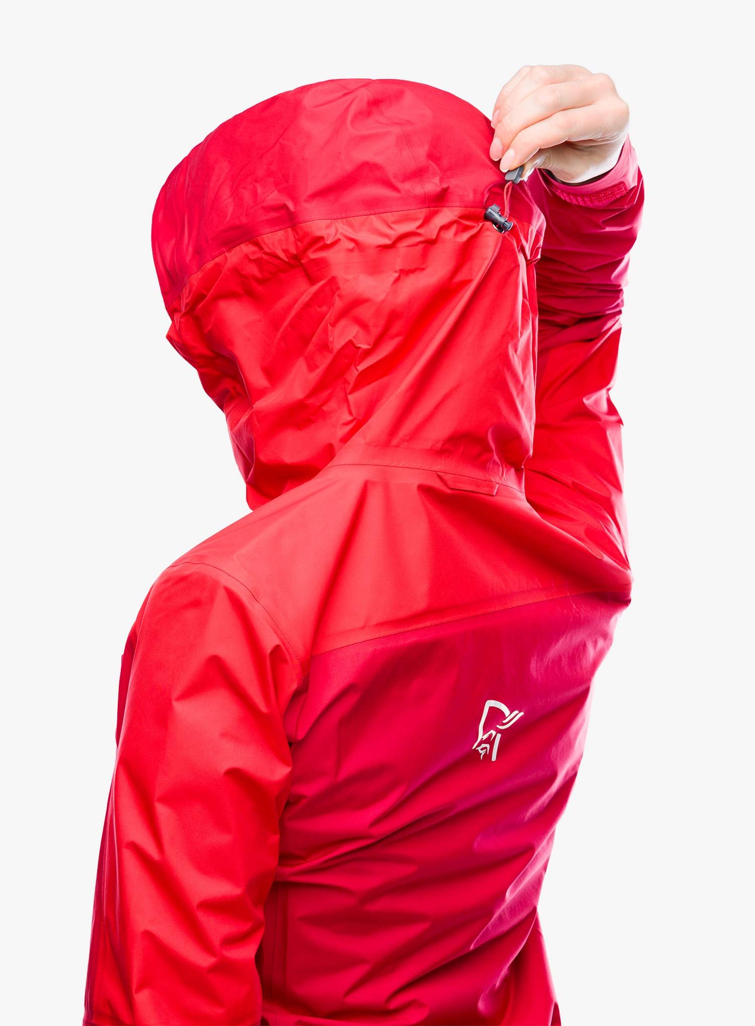 Dámská bunda na hory Norrona Falketind GORE-TEX Paclite Jacket - jester red/true red
