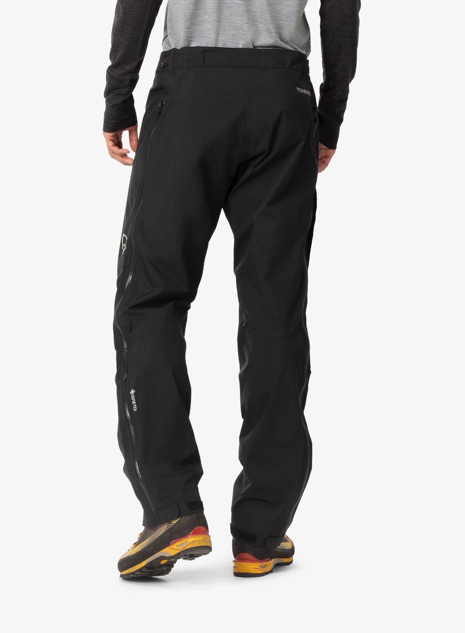 Membránové kalhoty Norrona Falketind GORE-TEX Paclite Pants - caviar