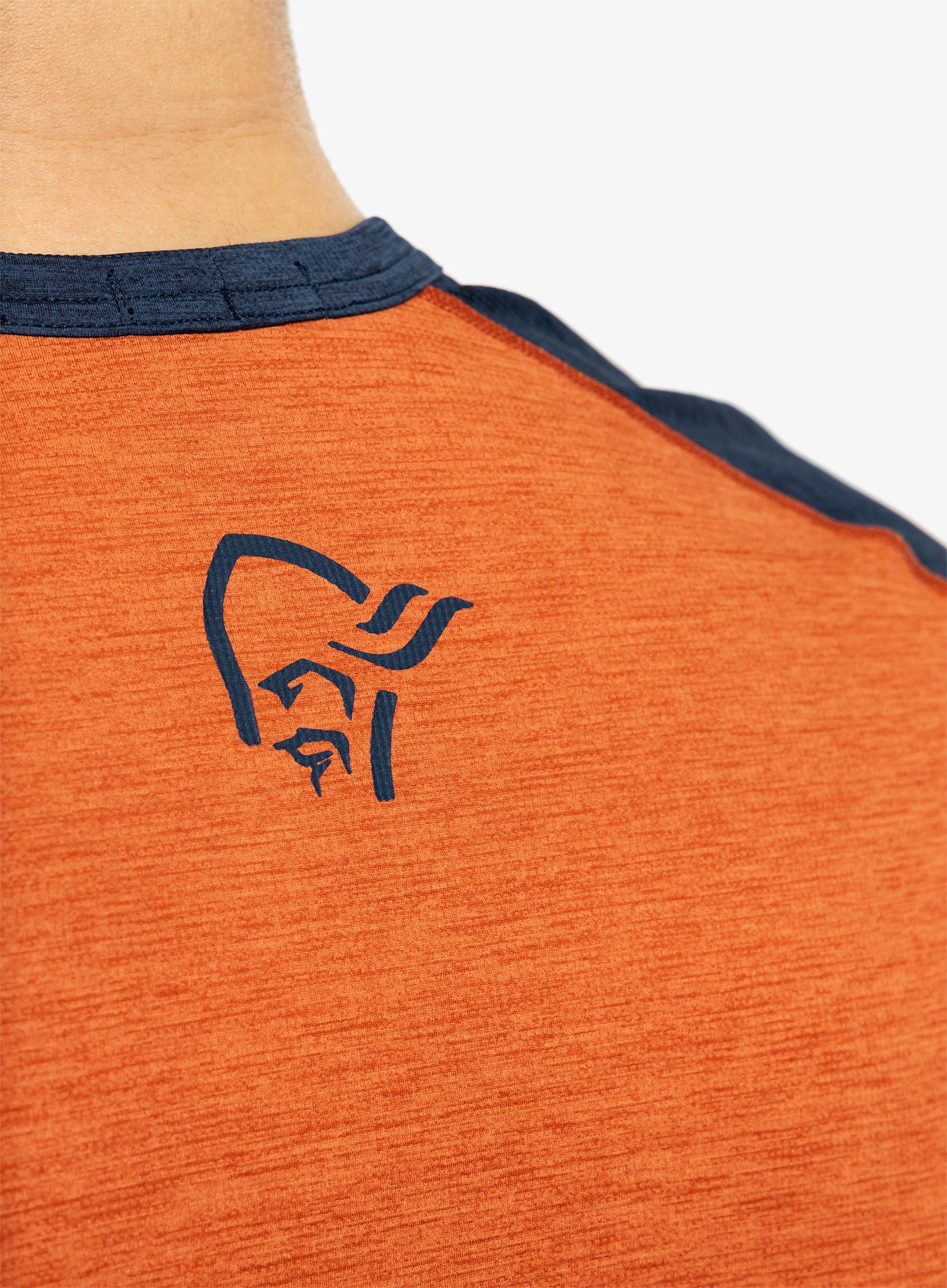 Cyklistické triko Norrona Fjora Equaliser Lightweight T-Shirt - rooibos tea/indigo night