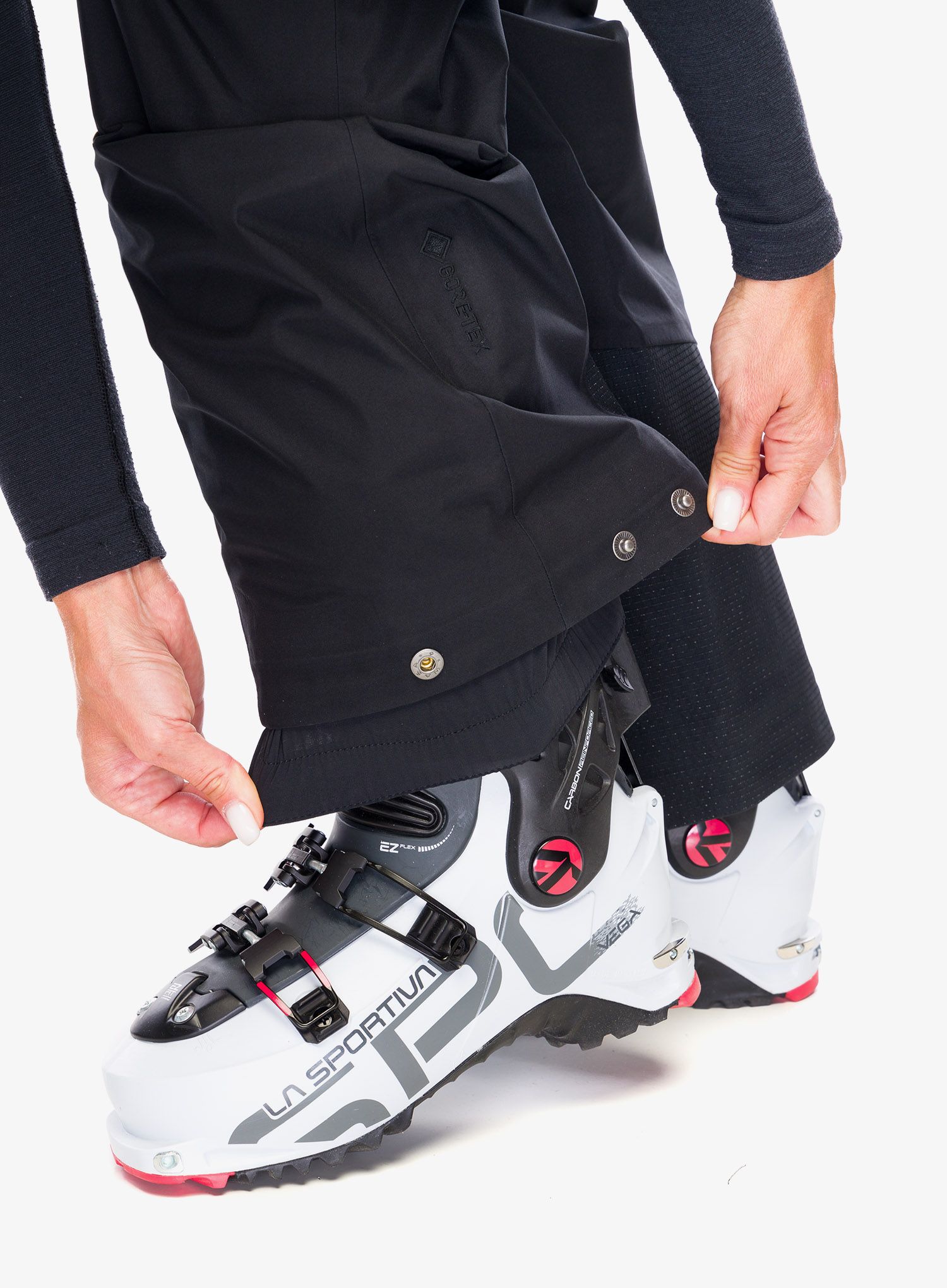 Lyžařské kalhoty dámské Norrona Lofoten GORE-TEX Pants - caviar