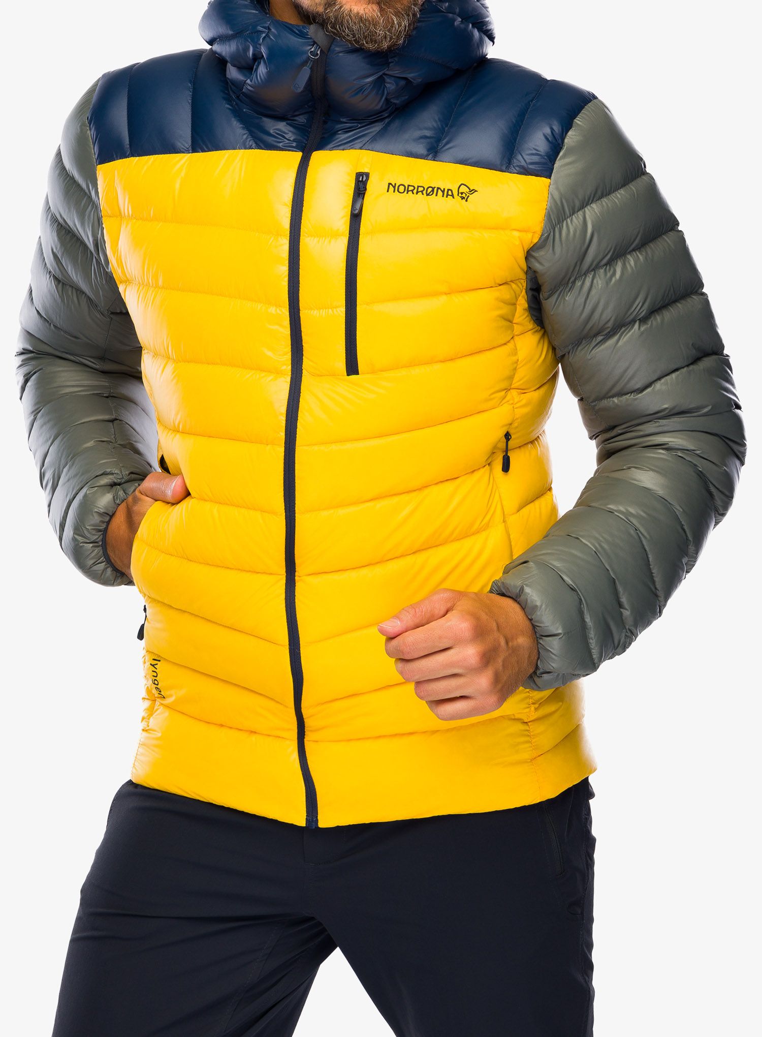 Péřová bunda pánská Norrona Lyngen Down850 Hood – indigo/lemon