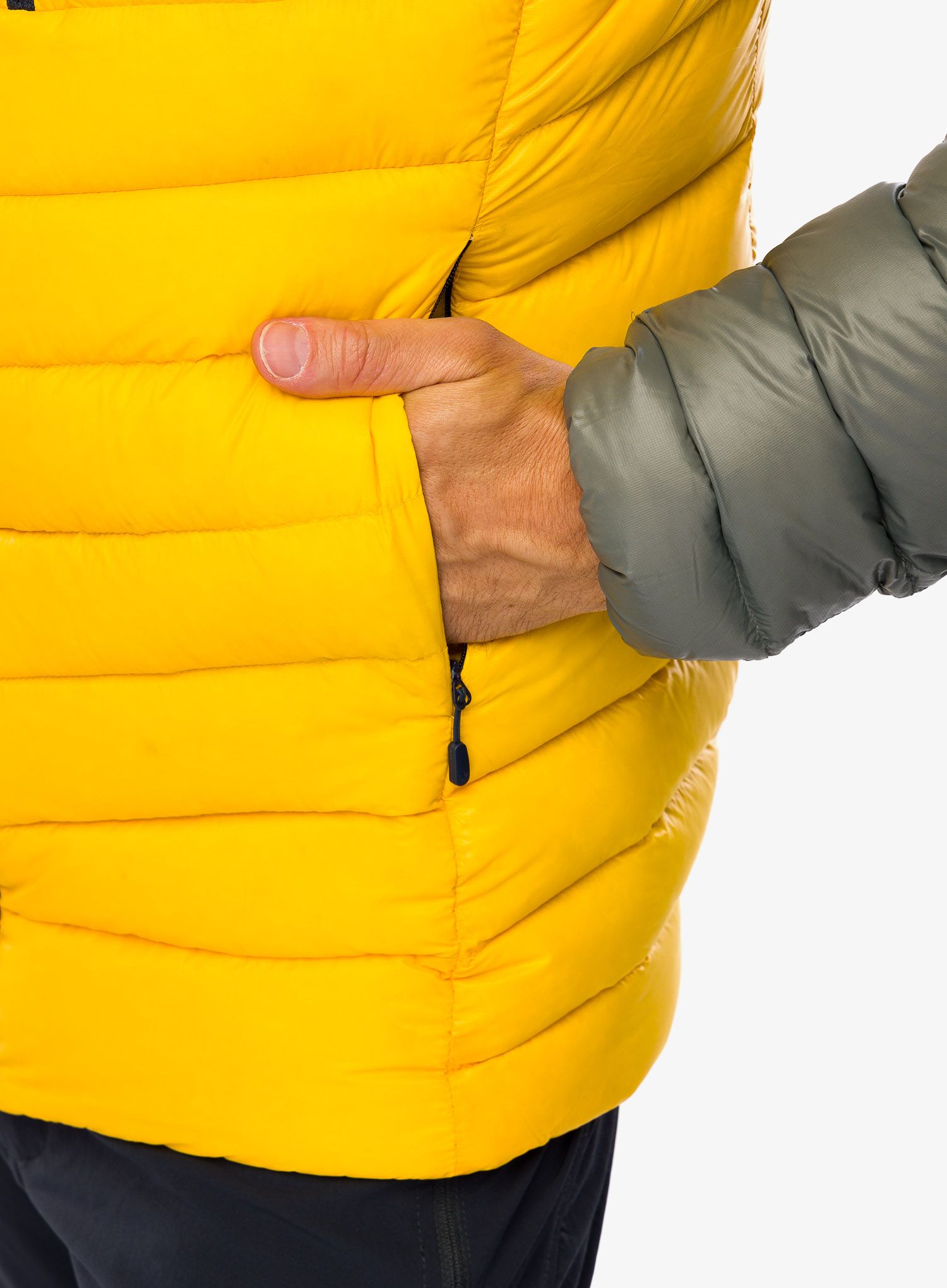 Péřová bunda pánská Norrona Lyngen Down850 Hood – indigo/lemon