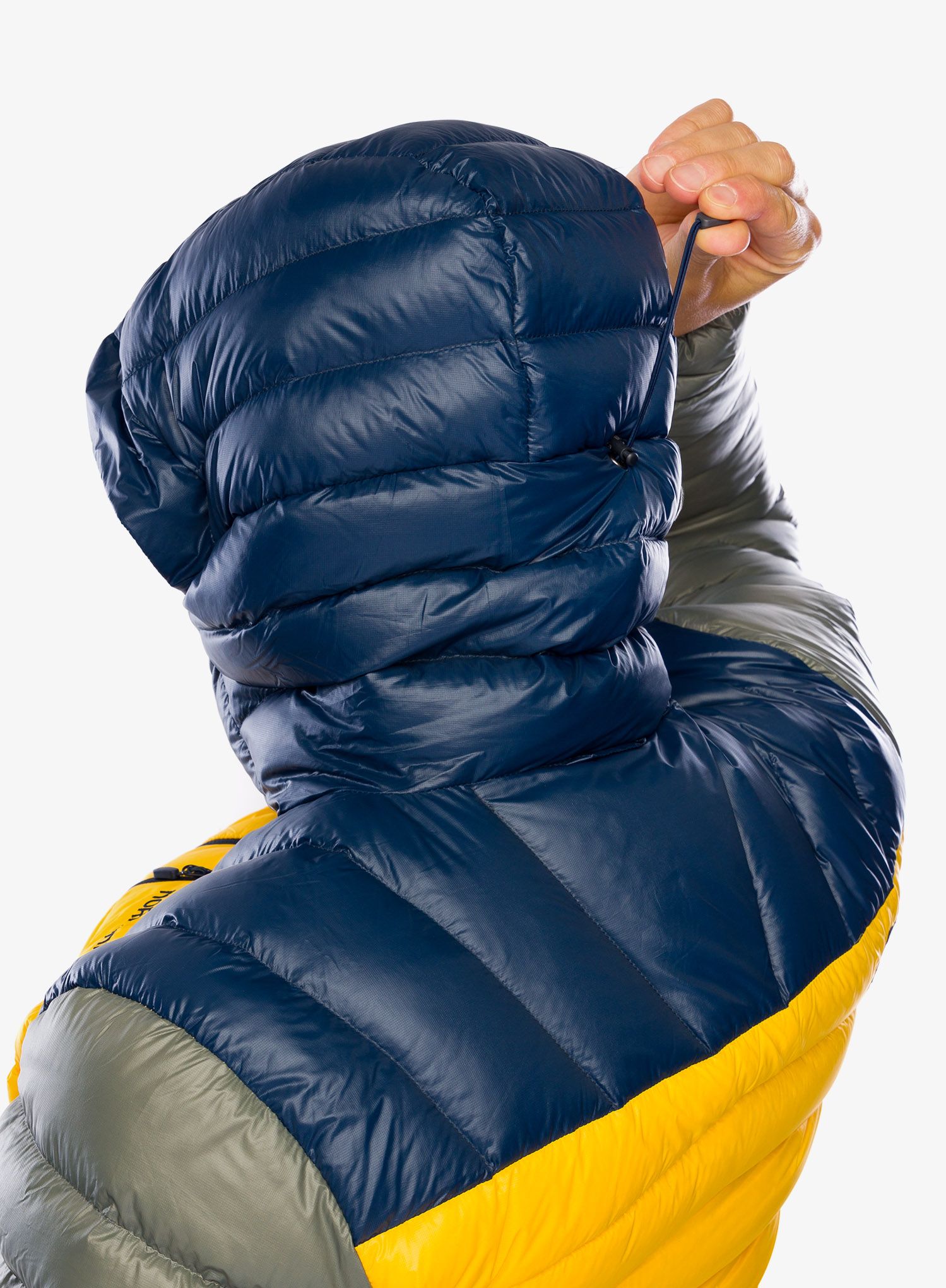 Péřová bunda pánská Norrona Lyngen Down850 Hood – indigo/lemon