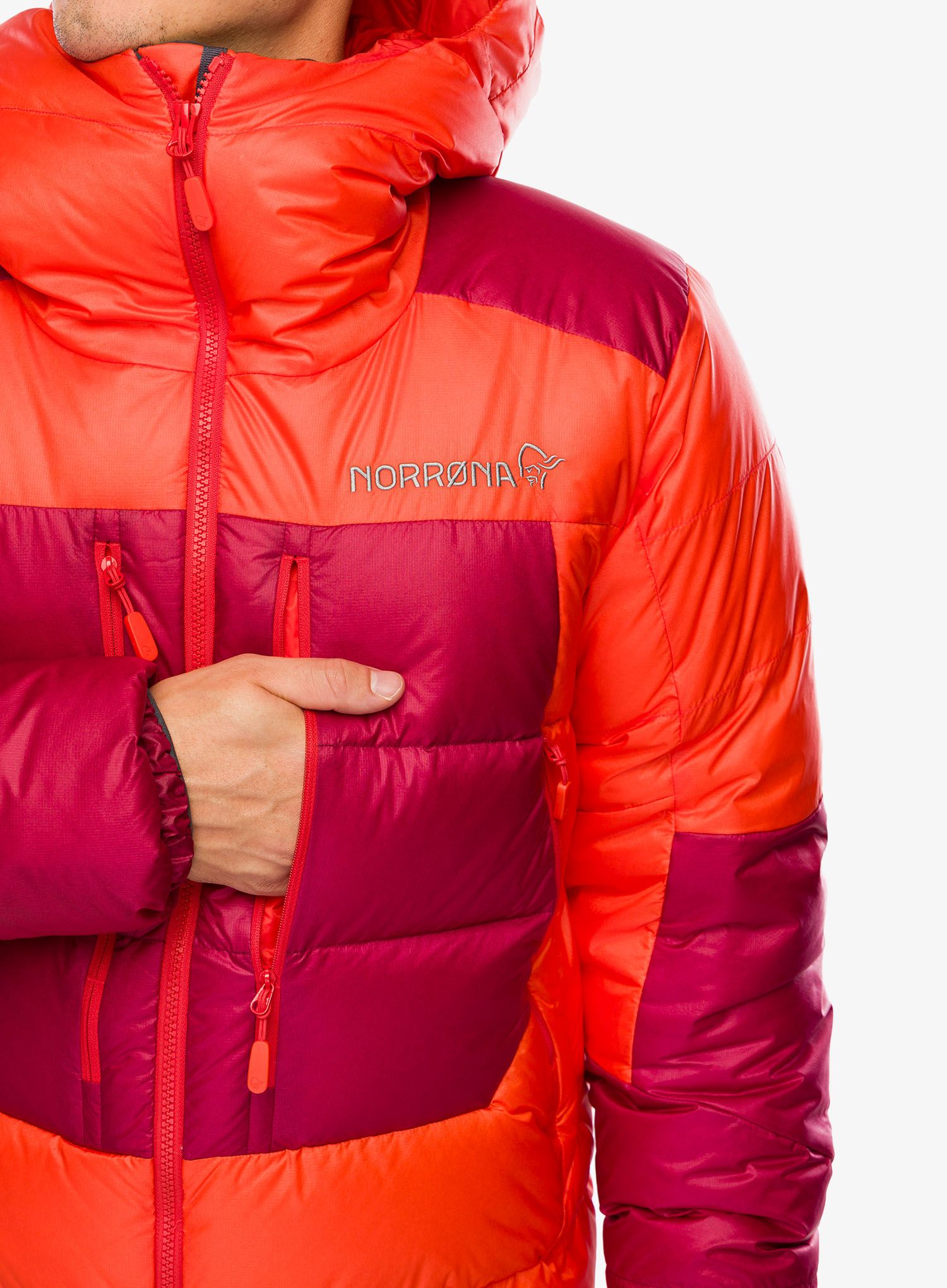 Péřová bunda Norrona Trollveggen Down800 Hood - adrenalin/adrenalin