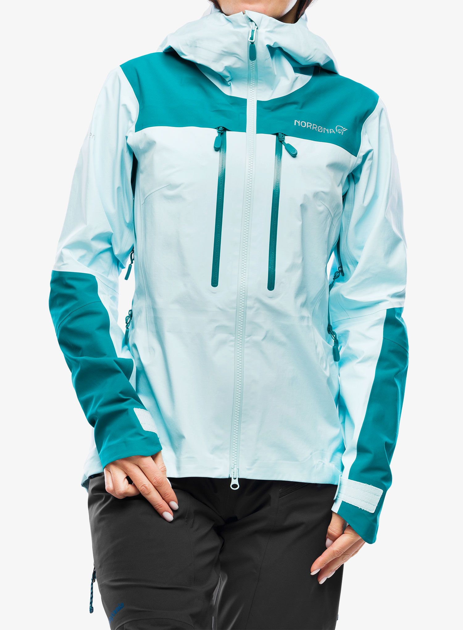 Dámská nepromokavá bunda s membránou Norrona Trollveggen GORE-TEX Pro Light Jacket - clearwater