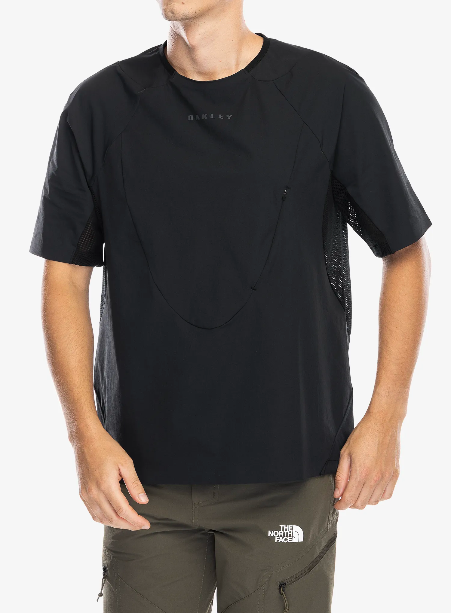 Tričko Oakley Latitude Flex Tech Tee - blackout