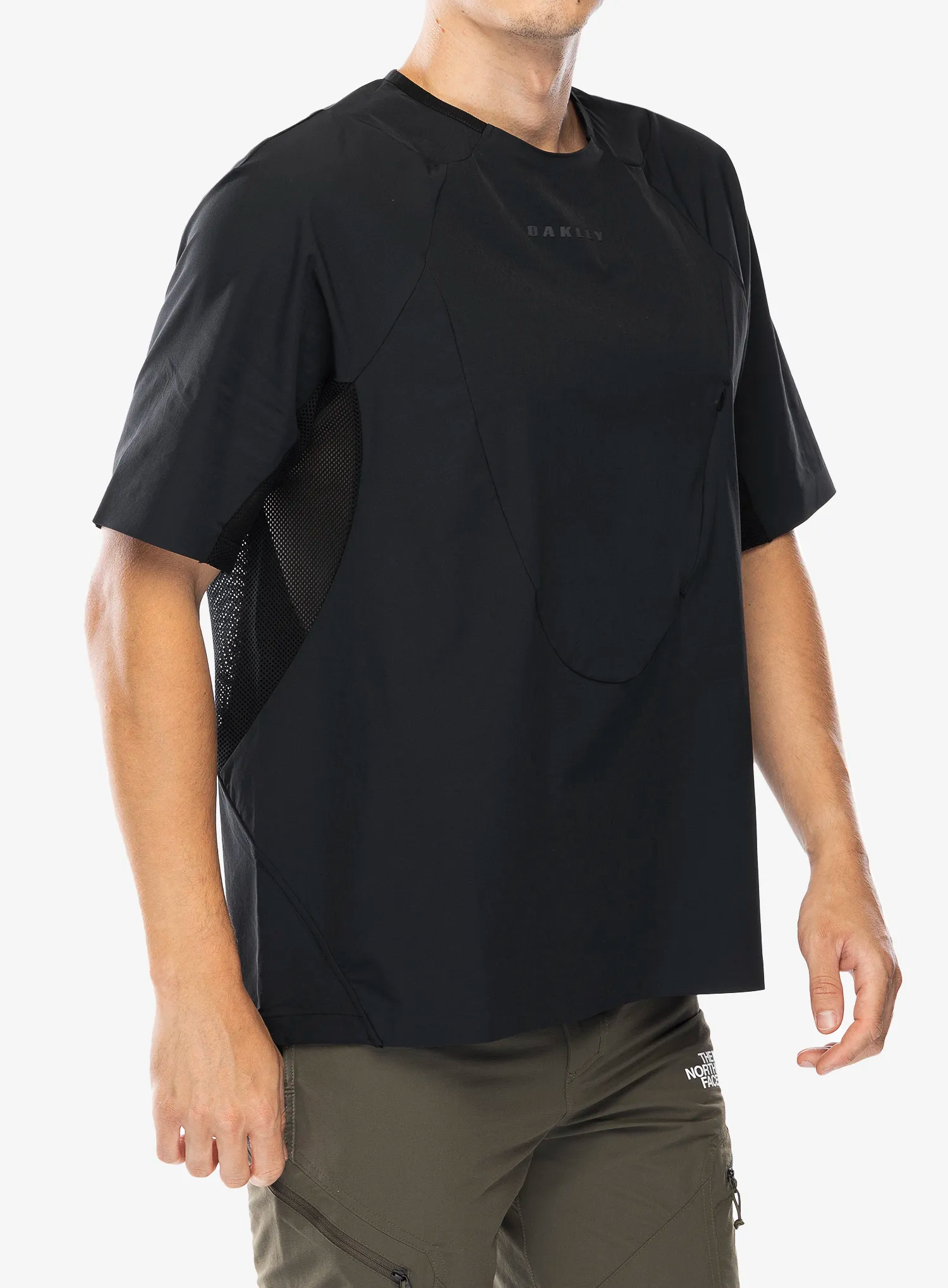 Tričko Oakley Latitude Flex Tech Tee - blackout