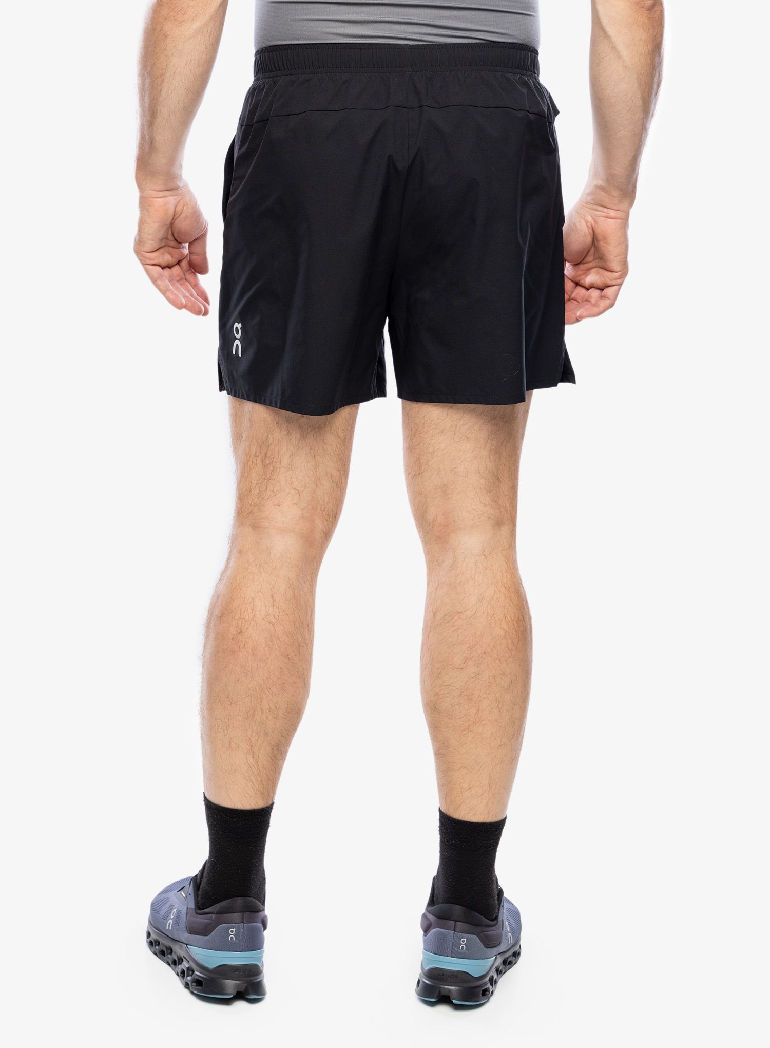 Běžecké kraťasy On Essential Shorts - black