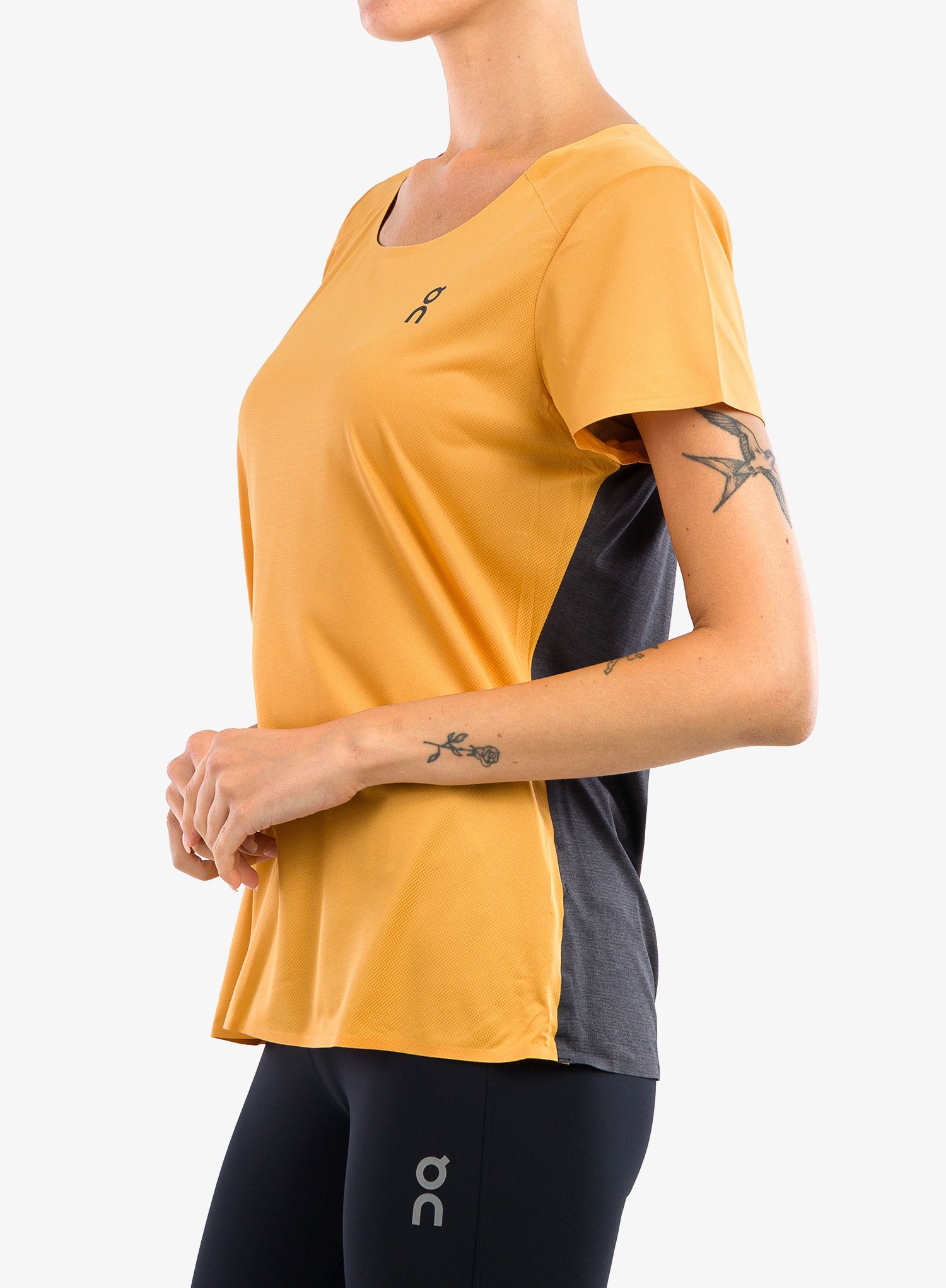 Běžecké tričko dámské On Performance-T - mango/black