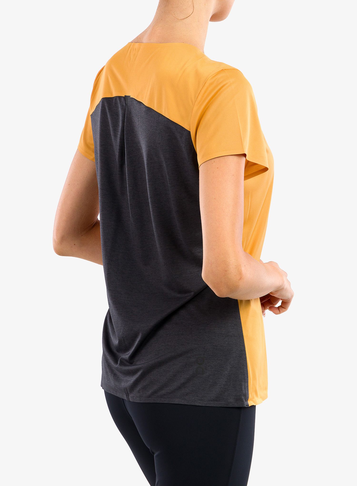 Běžecké tričko dámské On Performance-T - mango/black