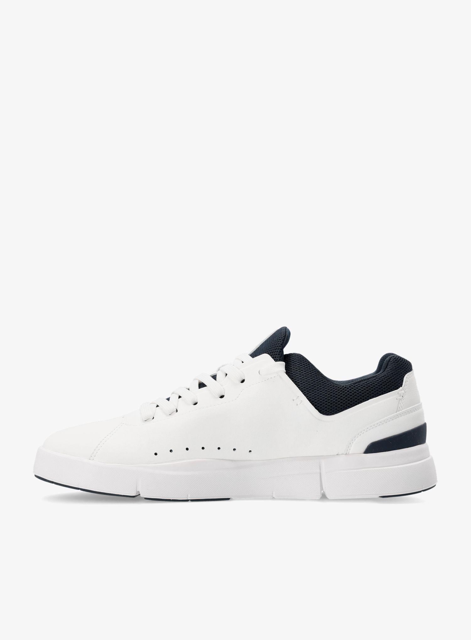 Vycházkové boty On The Roger Advantage - white/midnight