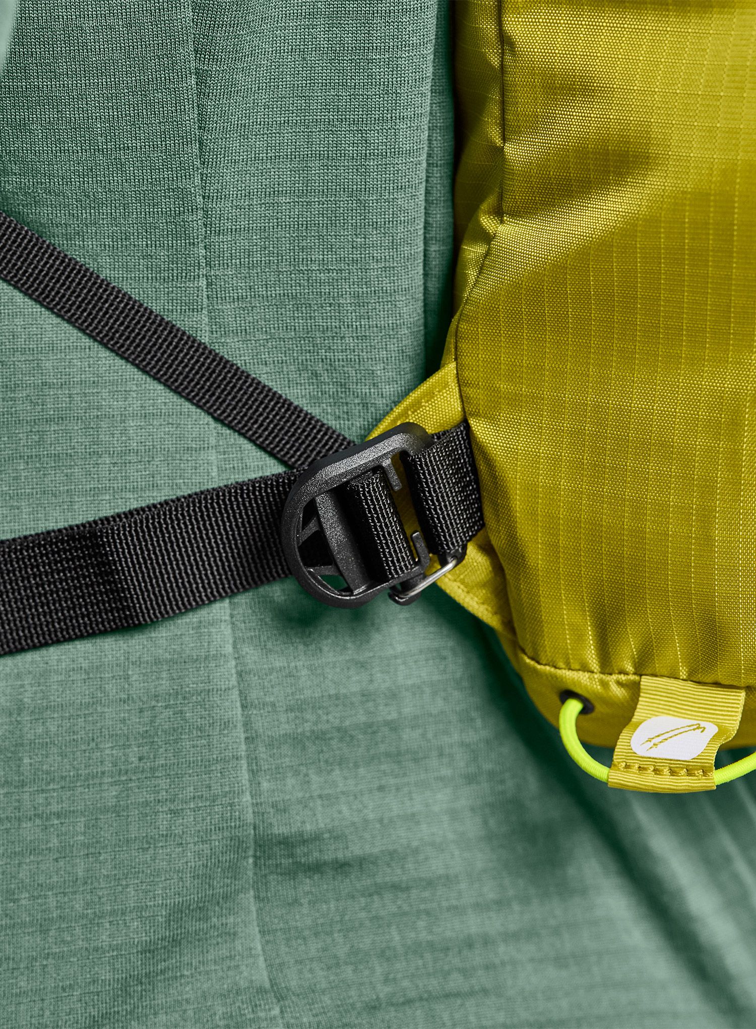 Turistický batoh Ortovox Traverse Light 15 - dirty daisy