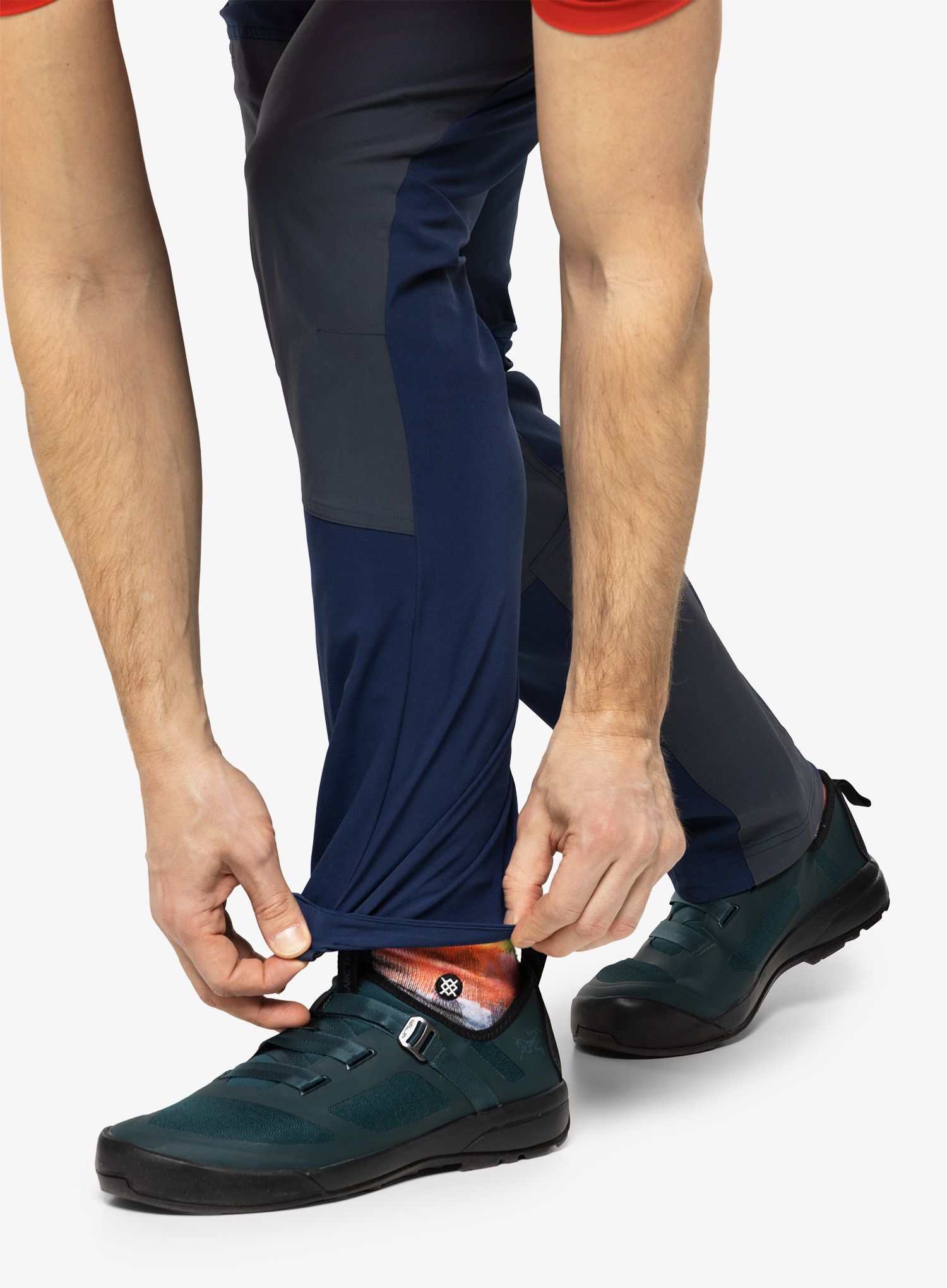 Trekové kalhoty Patagonia Altvia Alpine Pants - classic navy