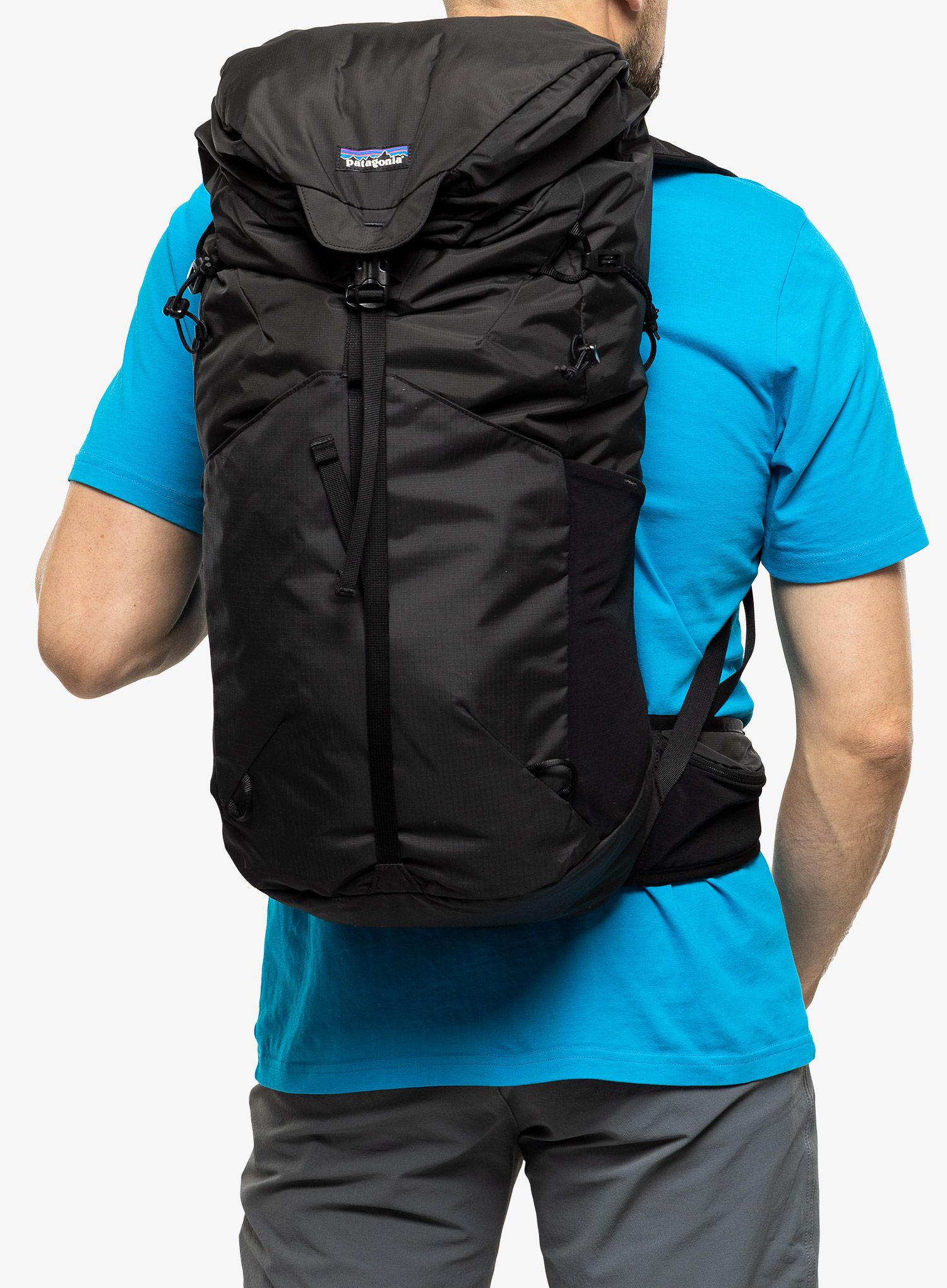 Batoh na hory Patagonia Altvia Pack 28L - black