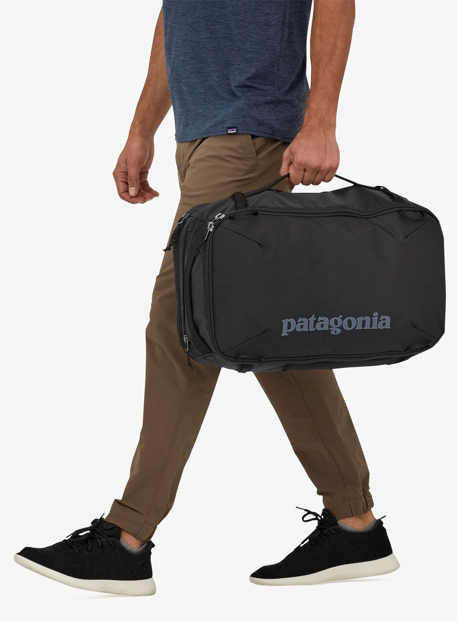 Batoh na notebook Patagonia Black Hole Mini MLC - black