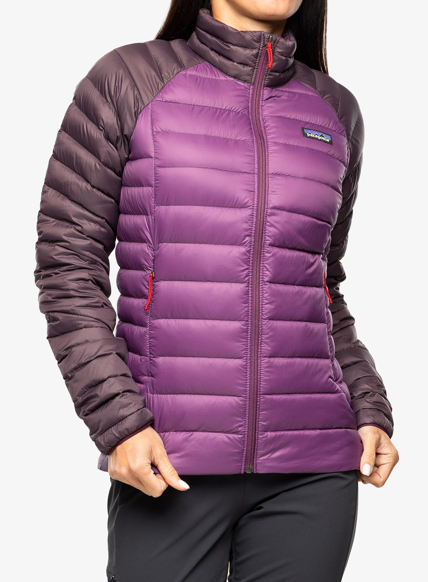 Péřová bunda dámská Patagonia Down Sweater - night plum