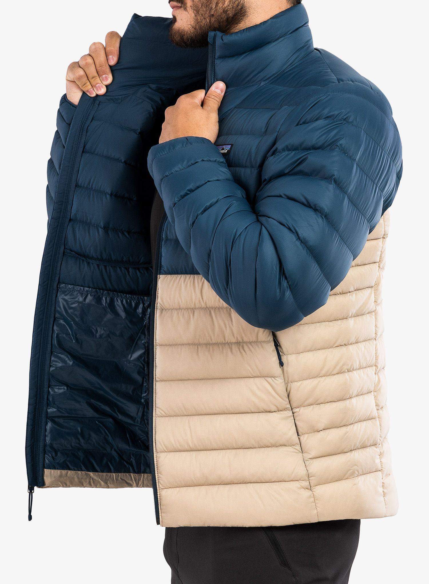Péřová bunda Patagonia Down Sweater - oar tan