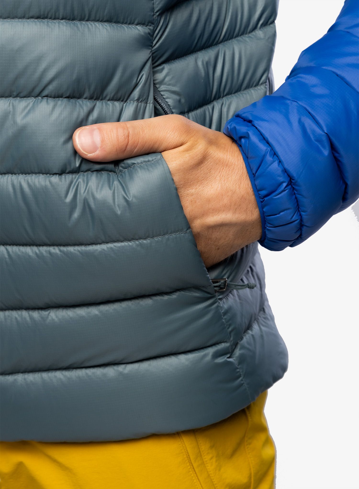 Péřová bunda pánská Patagonia Down Sweater - passage blue