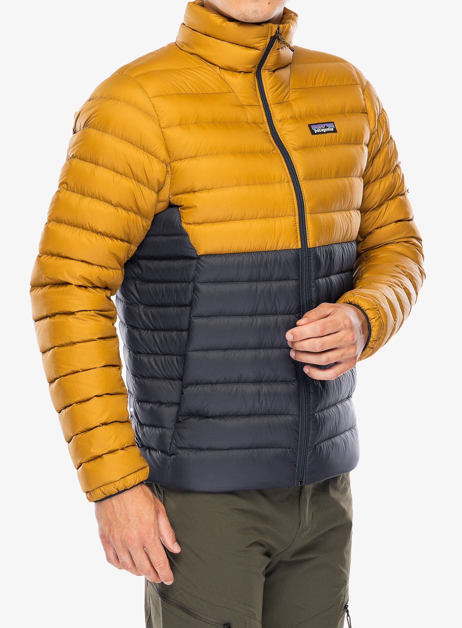 Péřová bunda Patagonia Down Sweater - raptor brown