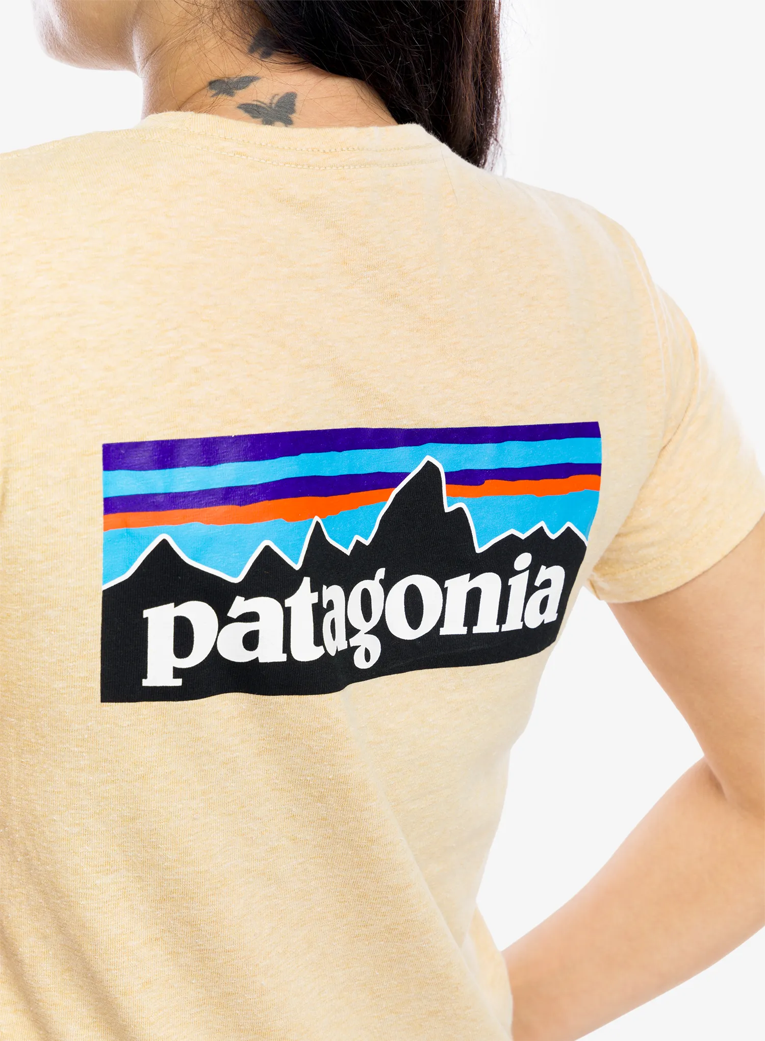 Bavlněné tričko dámské Patagonia P-6 Logo Responsibili-Tee - beeswax tan