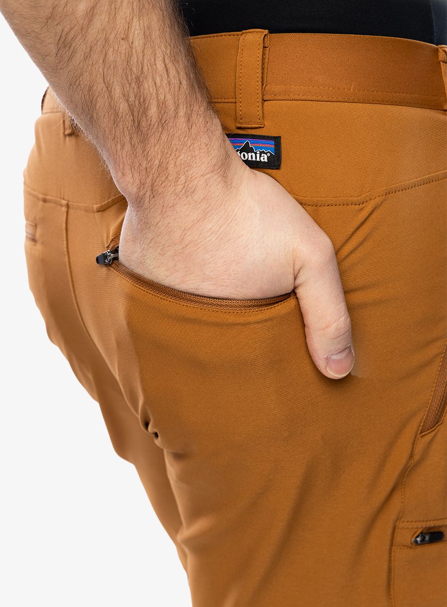 Outdoorové kraťasy Patagonia Terravia Trail Shorts 10 in - brown