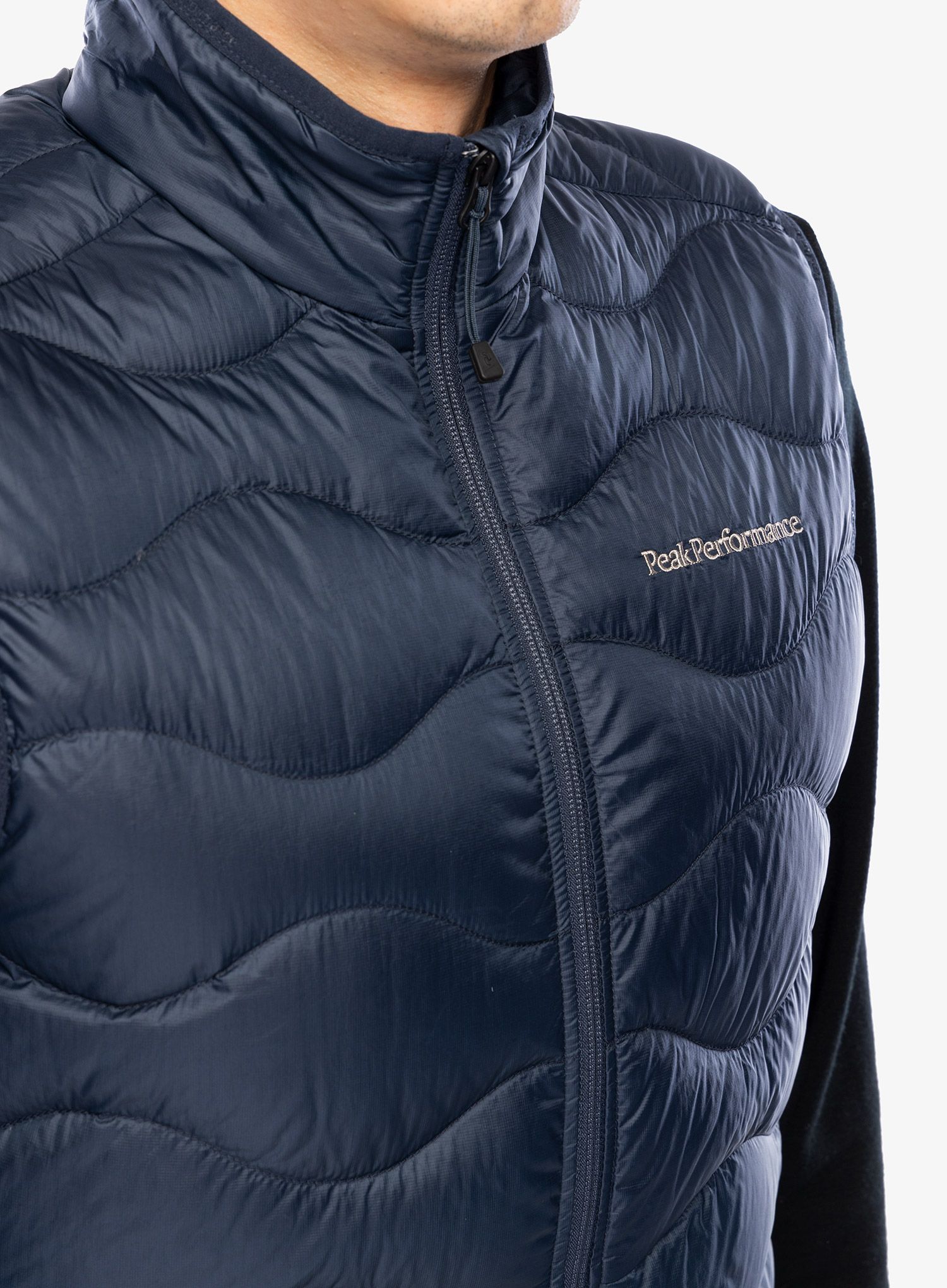 Péřová vesta Peak Performance Helium Down Vest - blue shadow/shadow