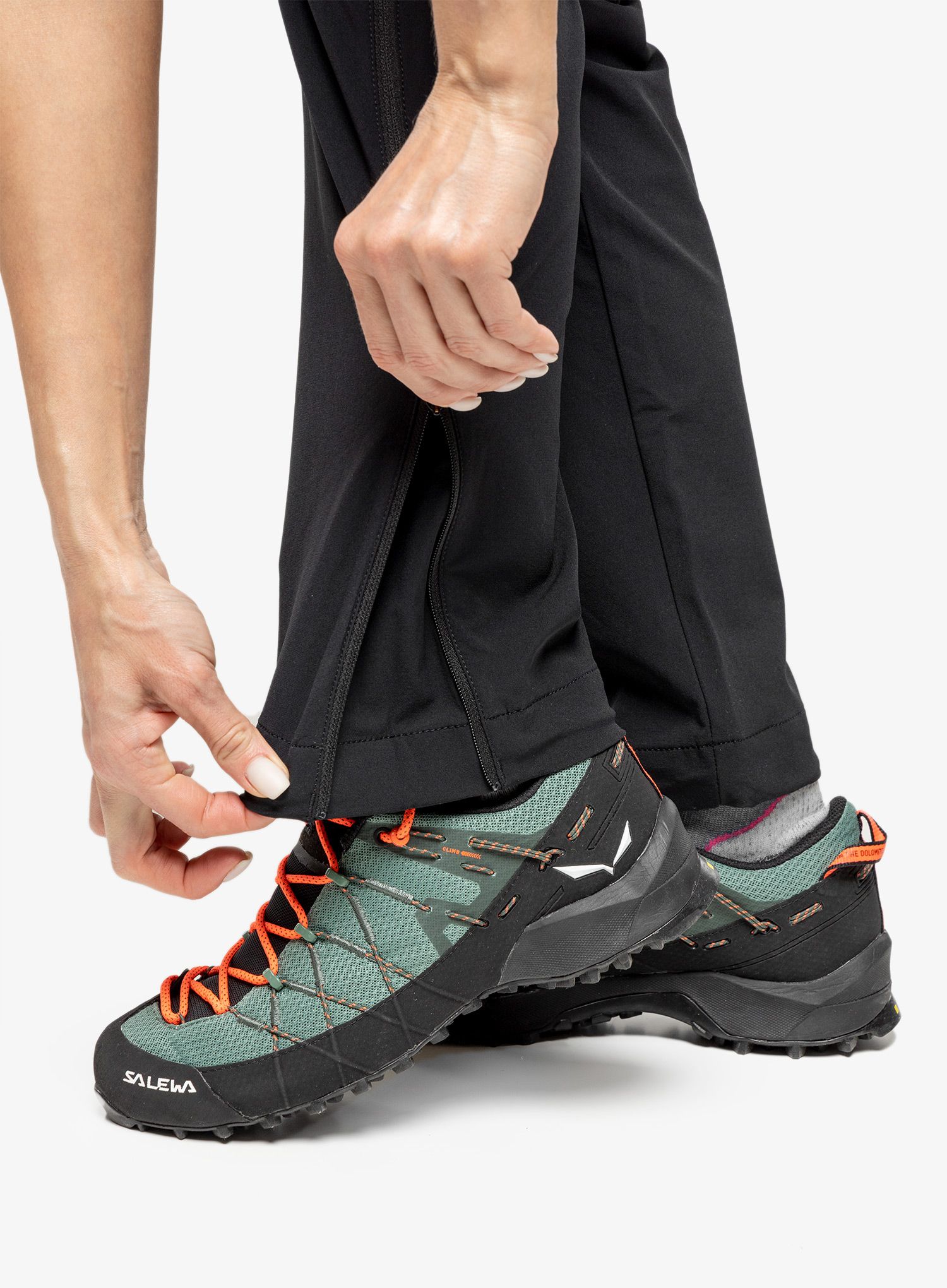 Softshellové kalhoty dámské Peak Performance Light SS Scale Pants - black