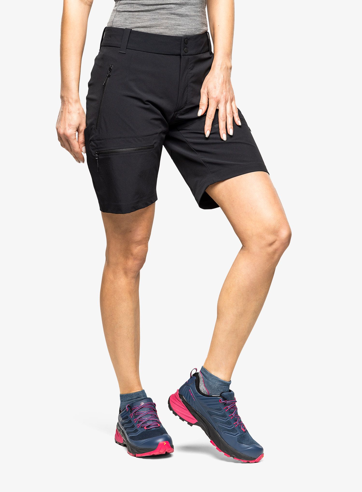 Kraťasy dámské Peak Performance Stretch Trek Shorts - black