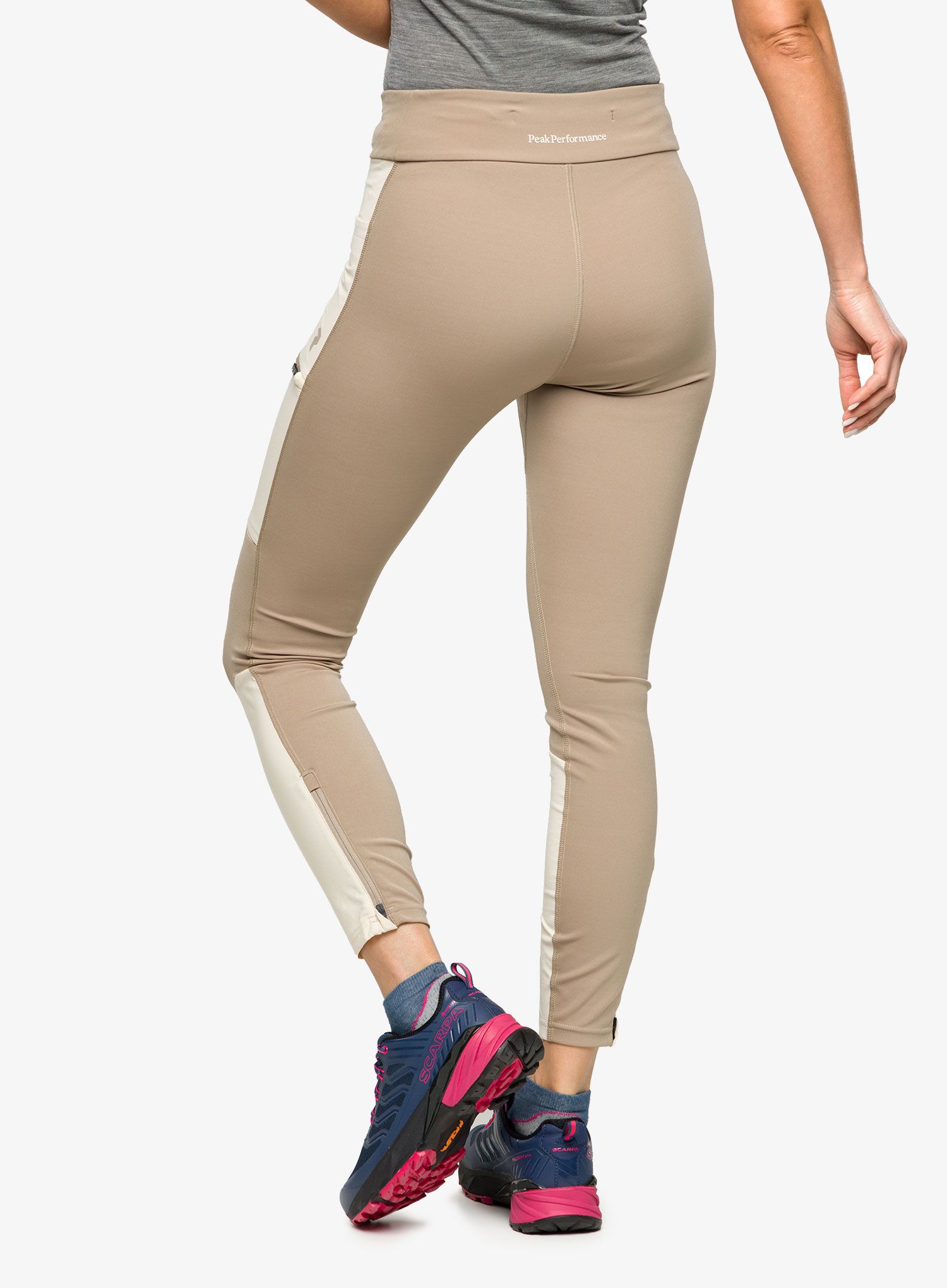 Dámské legíny Peak Performance Vislight Track Tights - avid beige