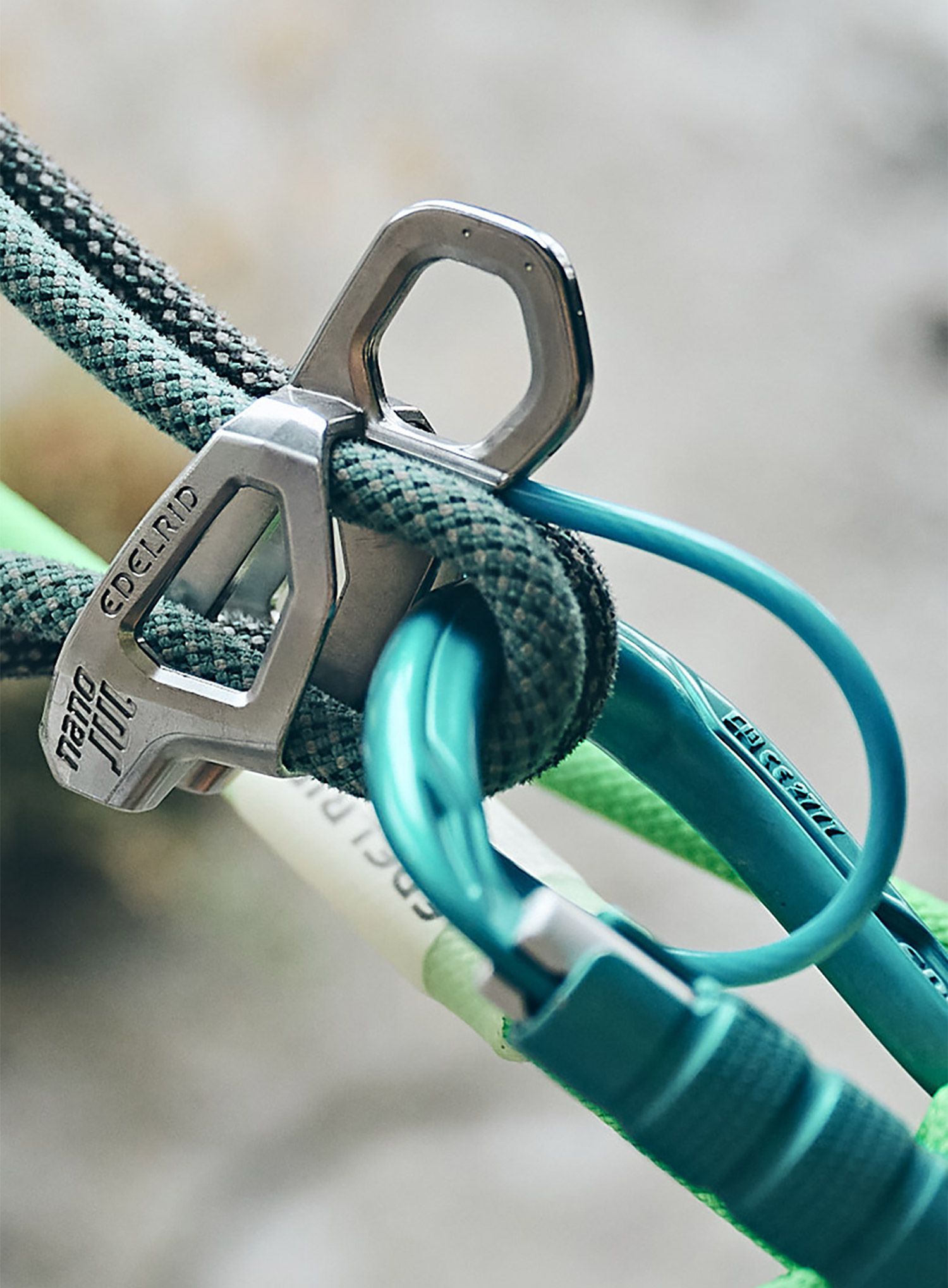 Slaňovací a jistící brzda Edelrid Nano Jul - slate