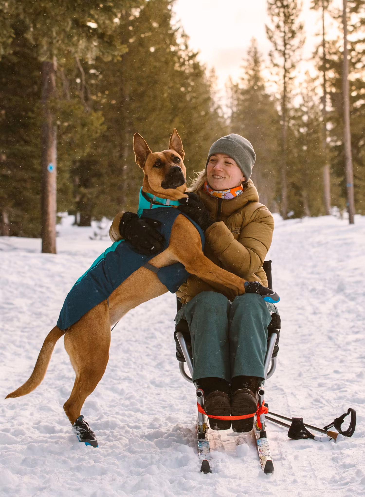 Zateplená bunda pro psa Ruffwear Vert Dog Jacket - aurora teal