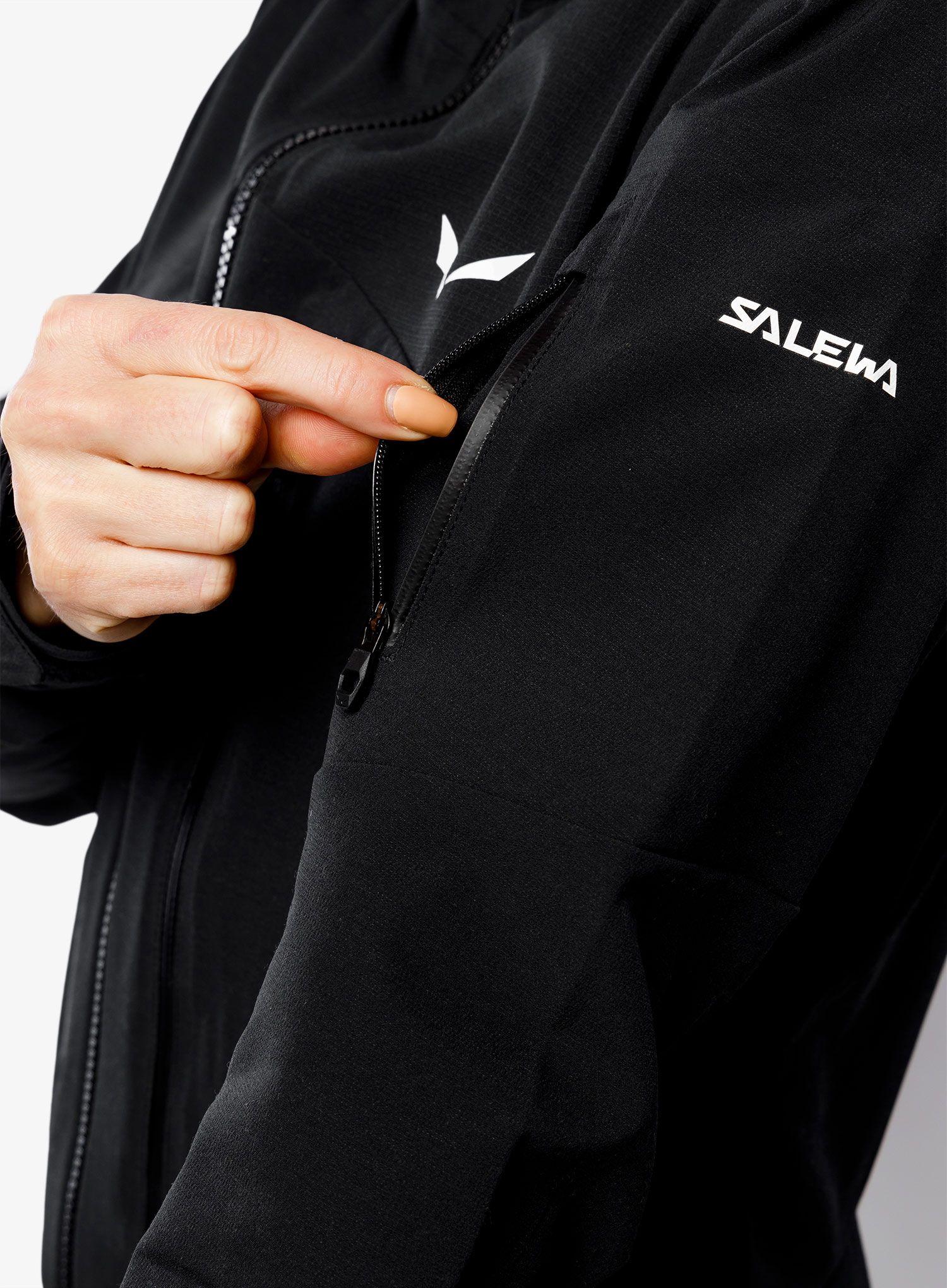 Dámská softshellová bunda Salewa Ortles DST Jacket - black out