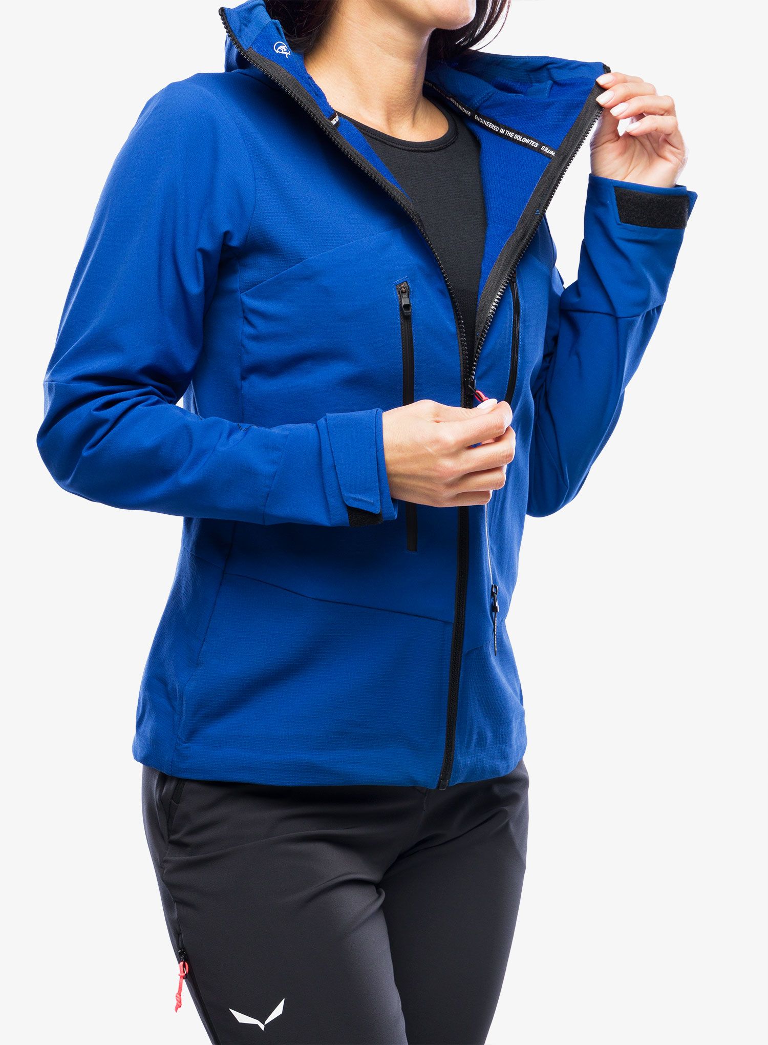 Dámská softshellová bunda Salewa Ortles DST Jacket - electric