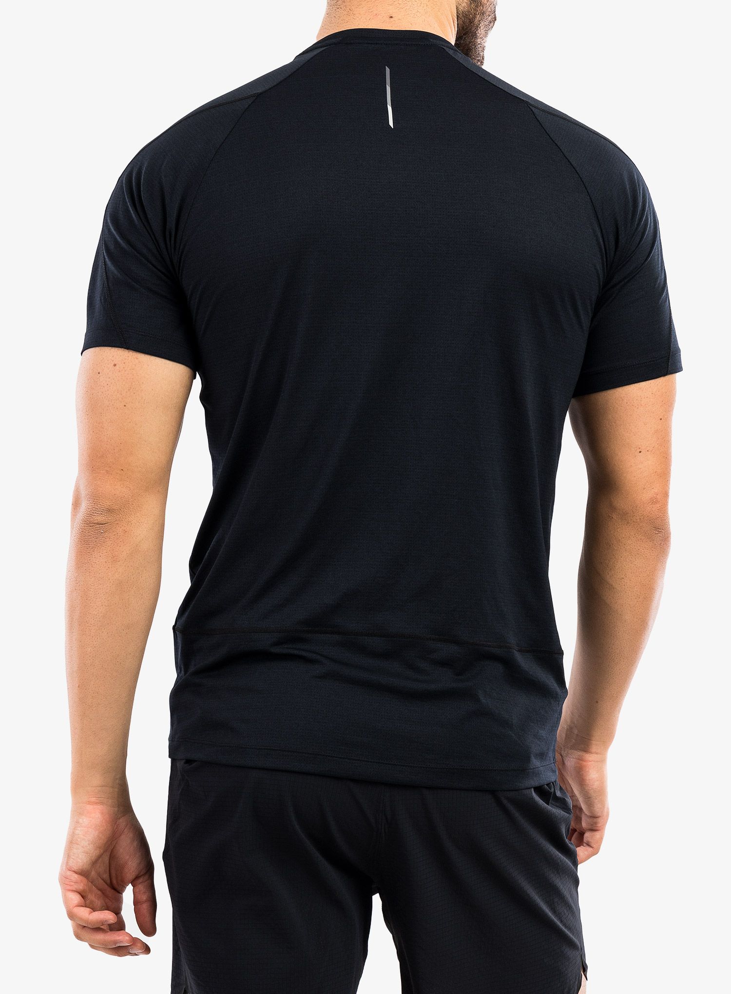 Běžecké triko Salomon Cross Run SS Tee - deep black
